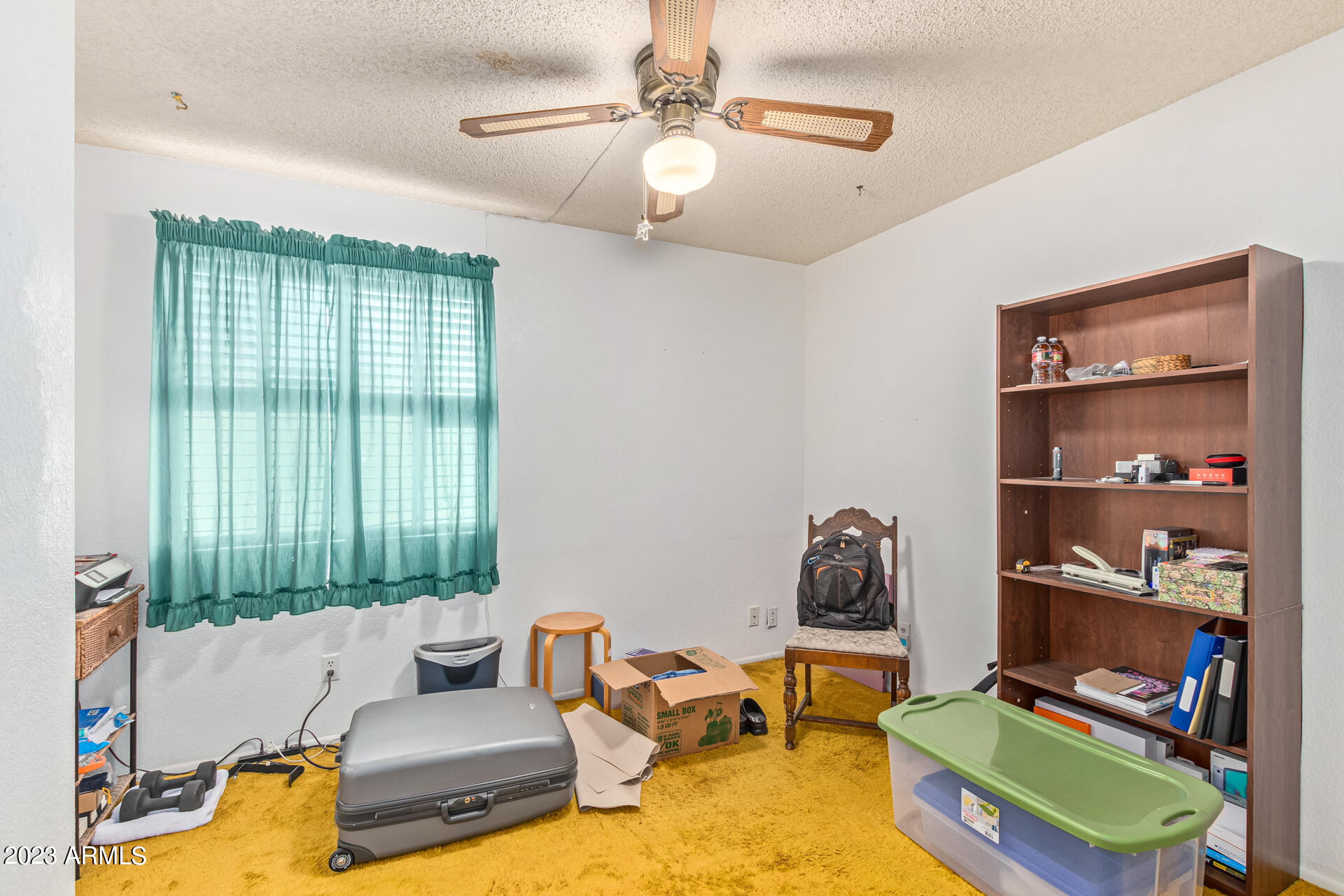 3325 W AIRE LIBRE Avenue