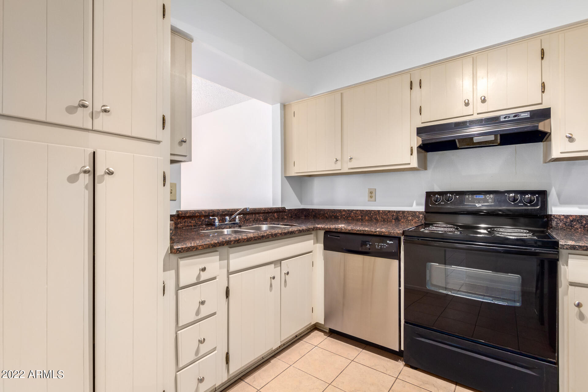 908 S HACIENDA Drive Unit: A