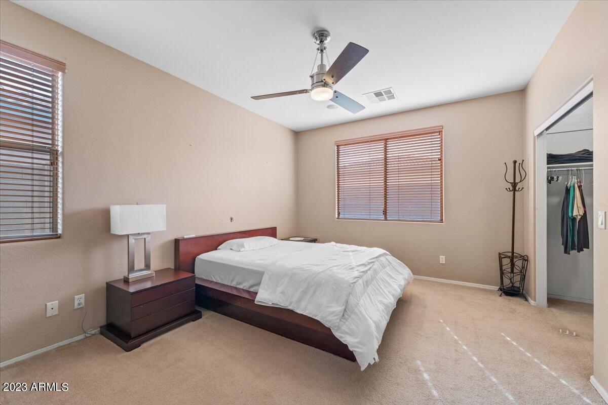 83 W MAHOGANY Place