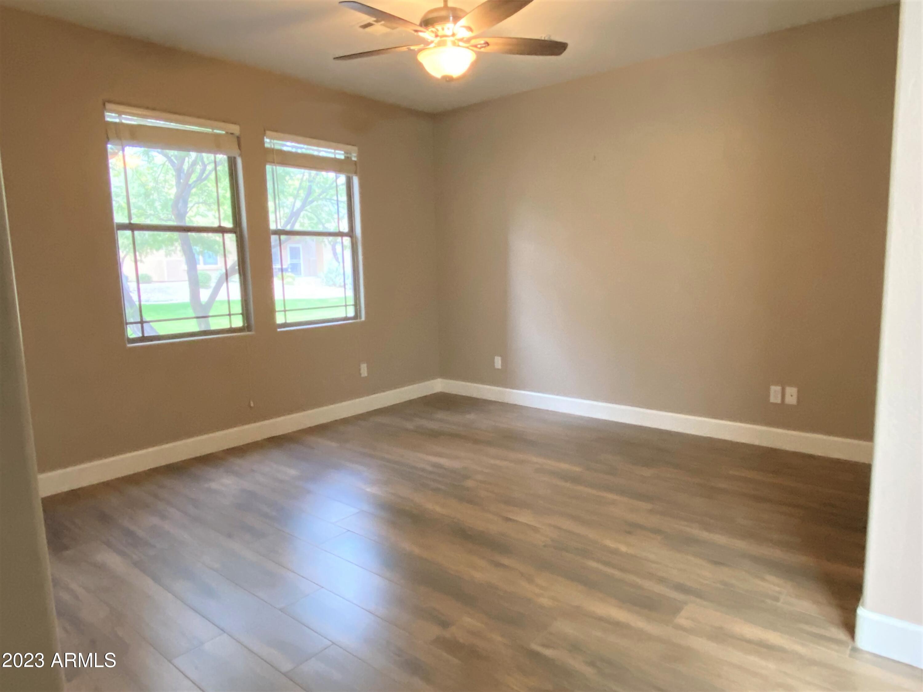 11500 E COCHISE Drive Unit: 1100