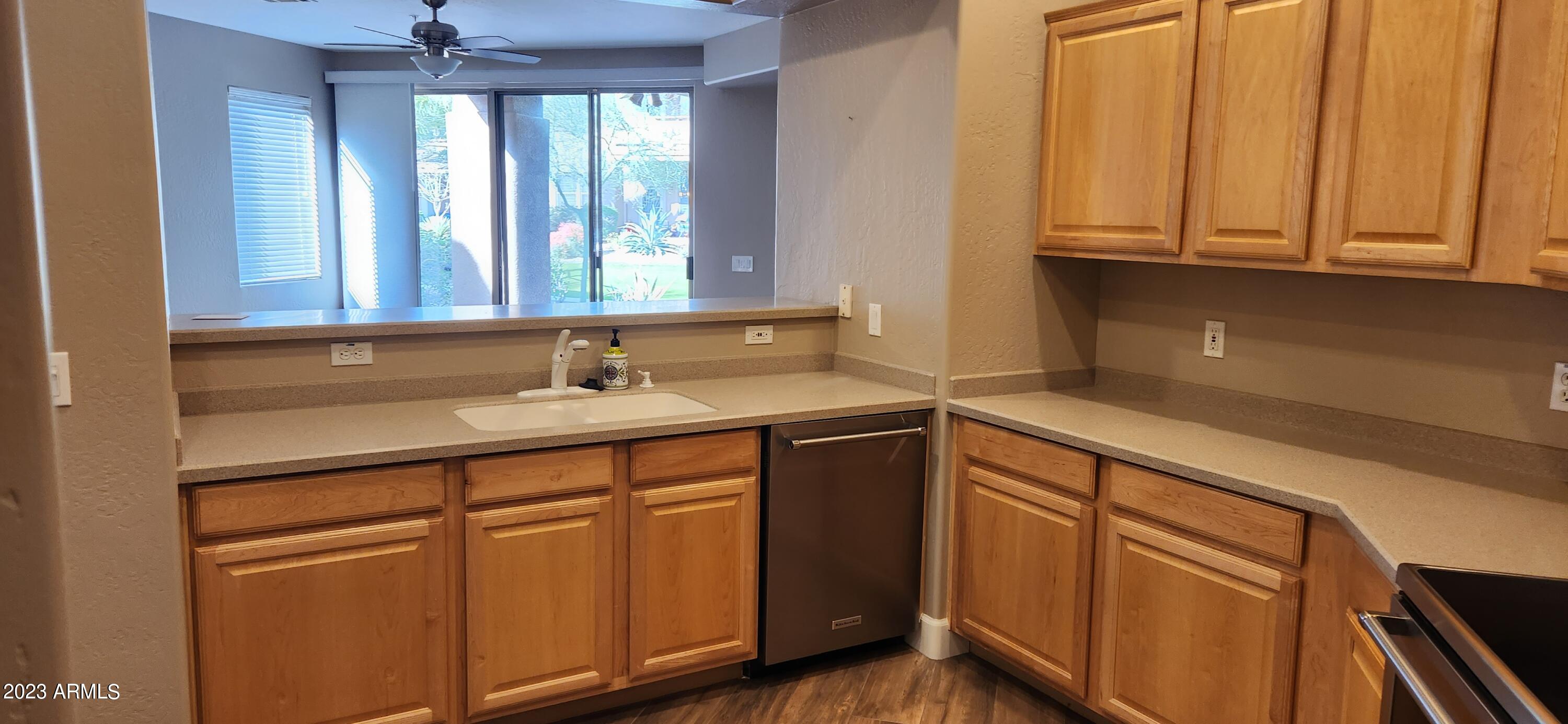 11500 E COCHISE Drive Unit: 1100