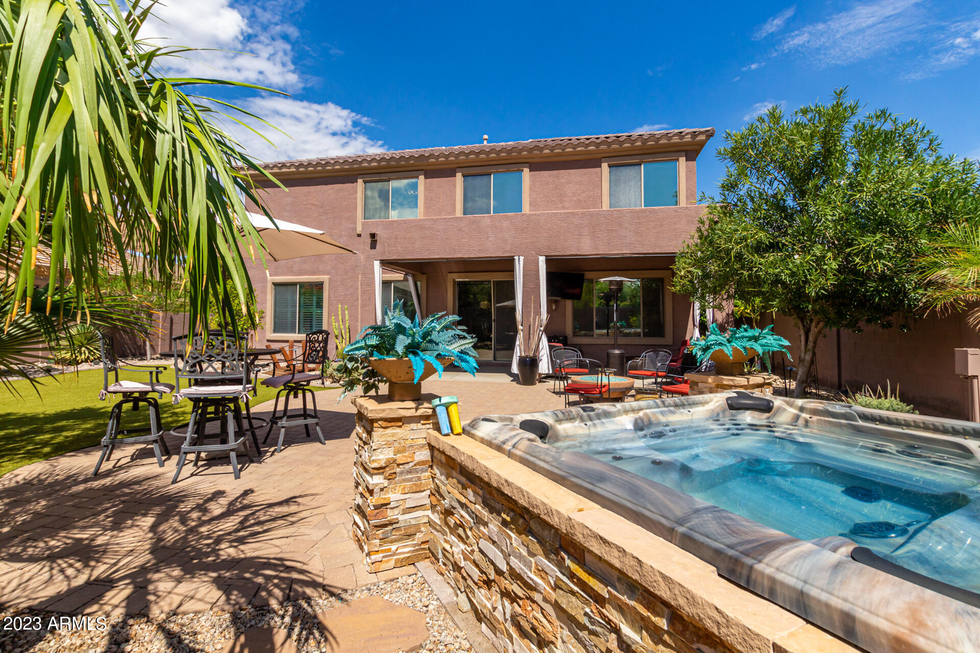 18333 W ESTES Way