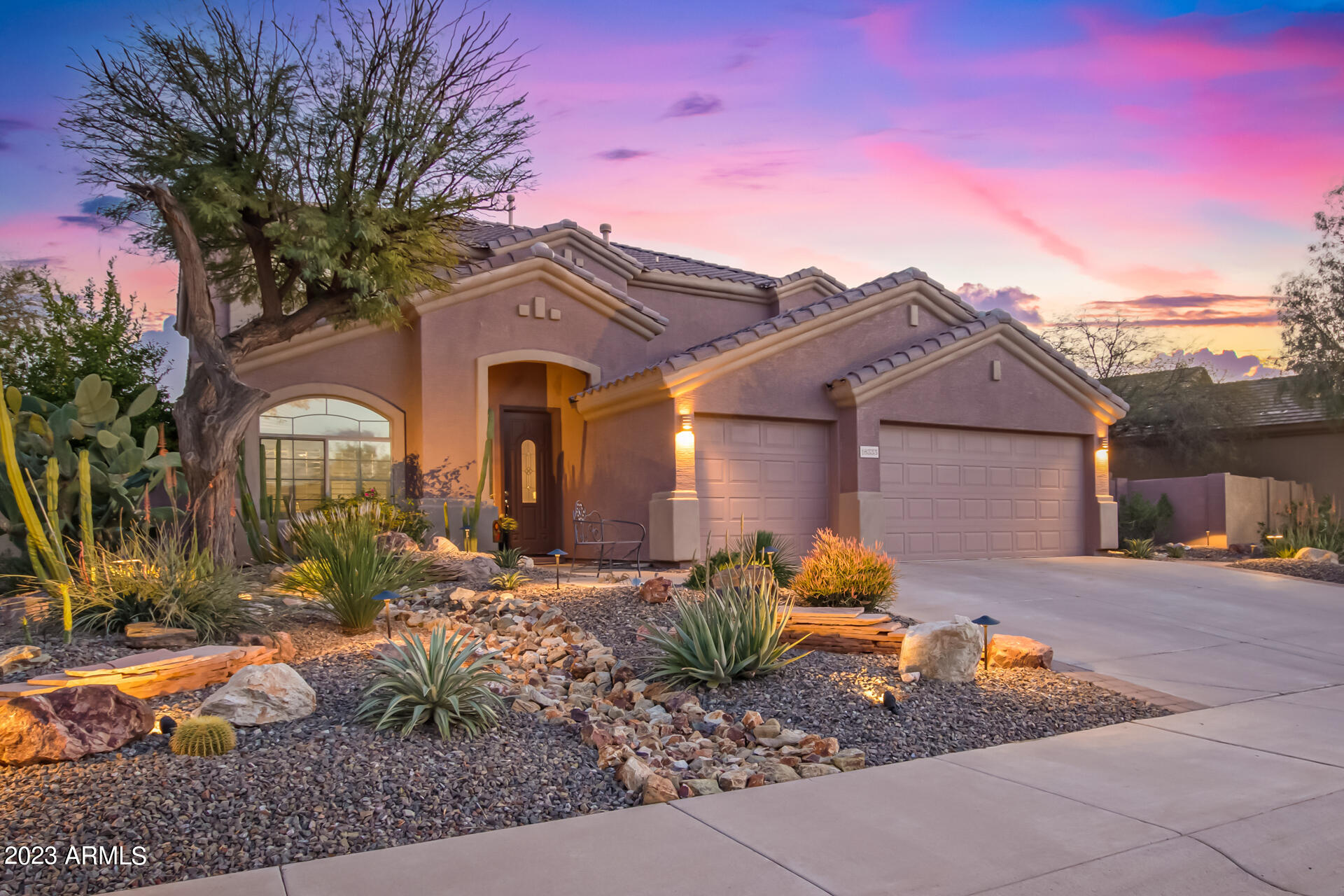 18333 W ESTES Way