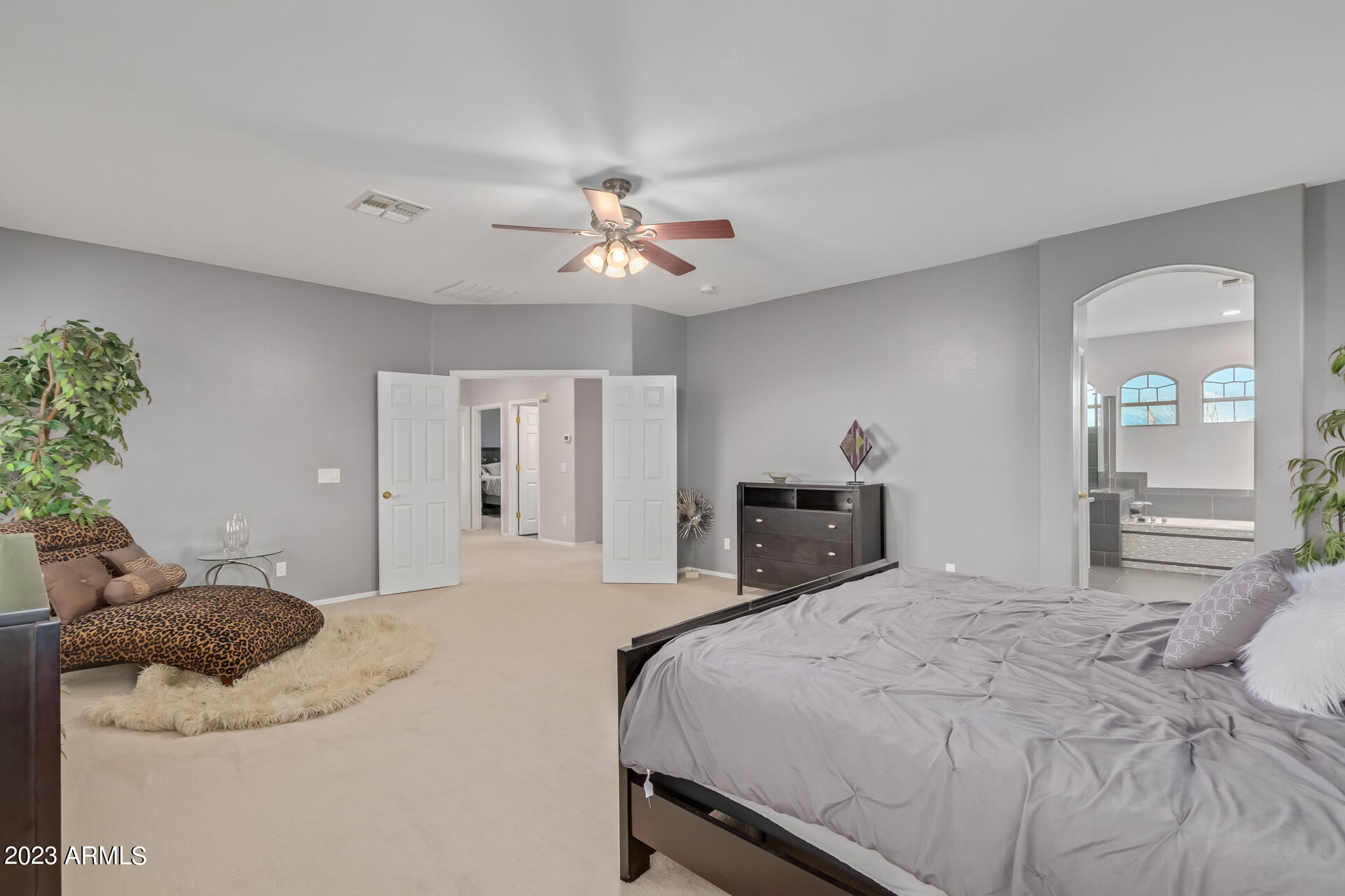 18333 W ESTES Way