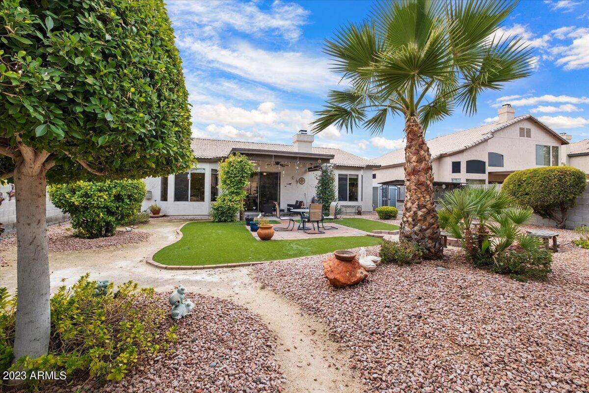 410 W HELENA Drive