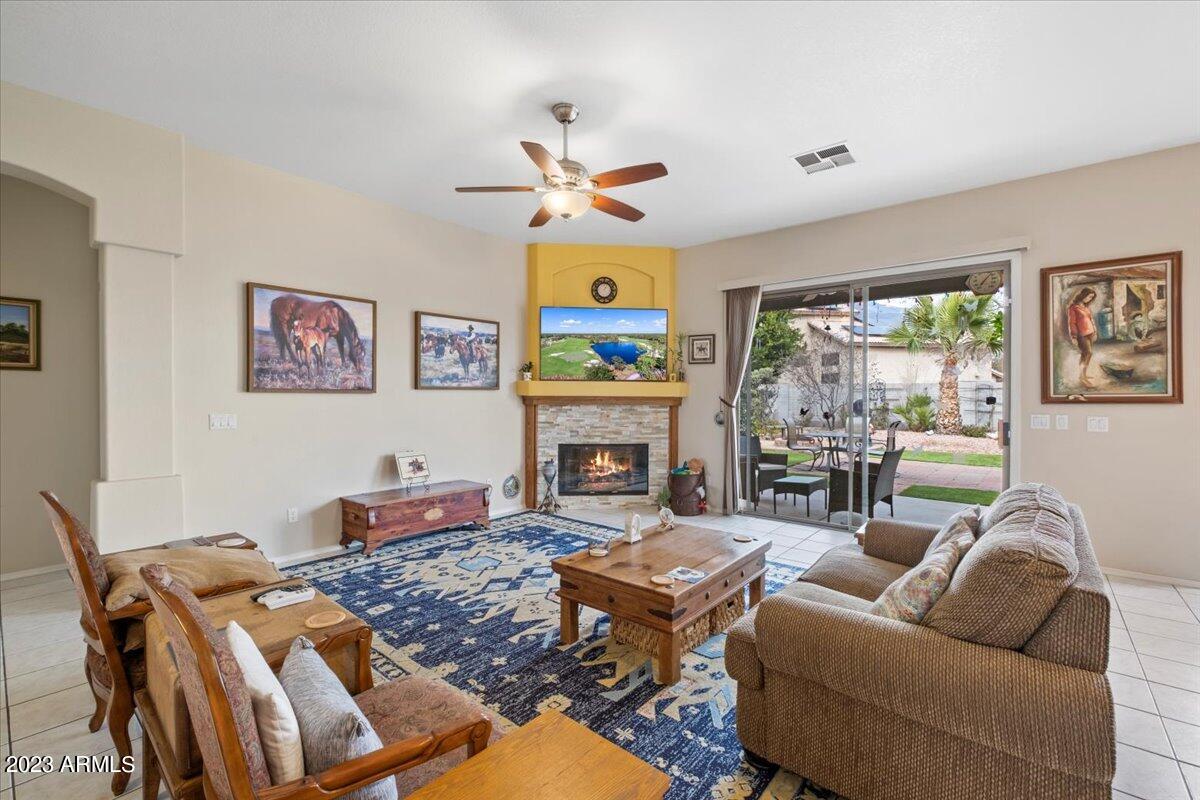 410 W HELENA Drive