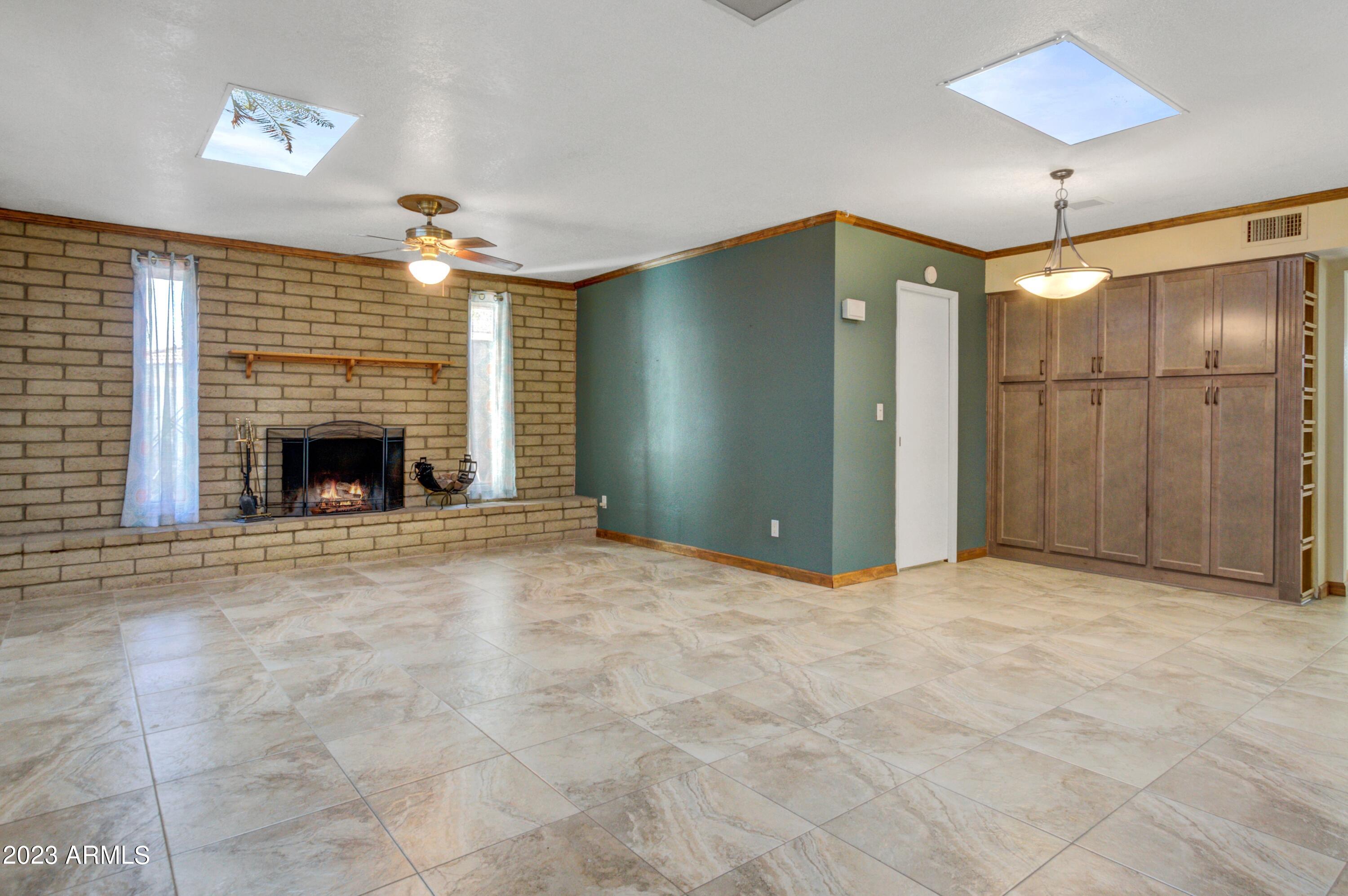 5146 W ECHO Lane