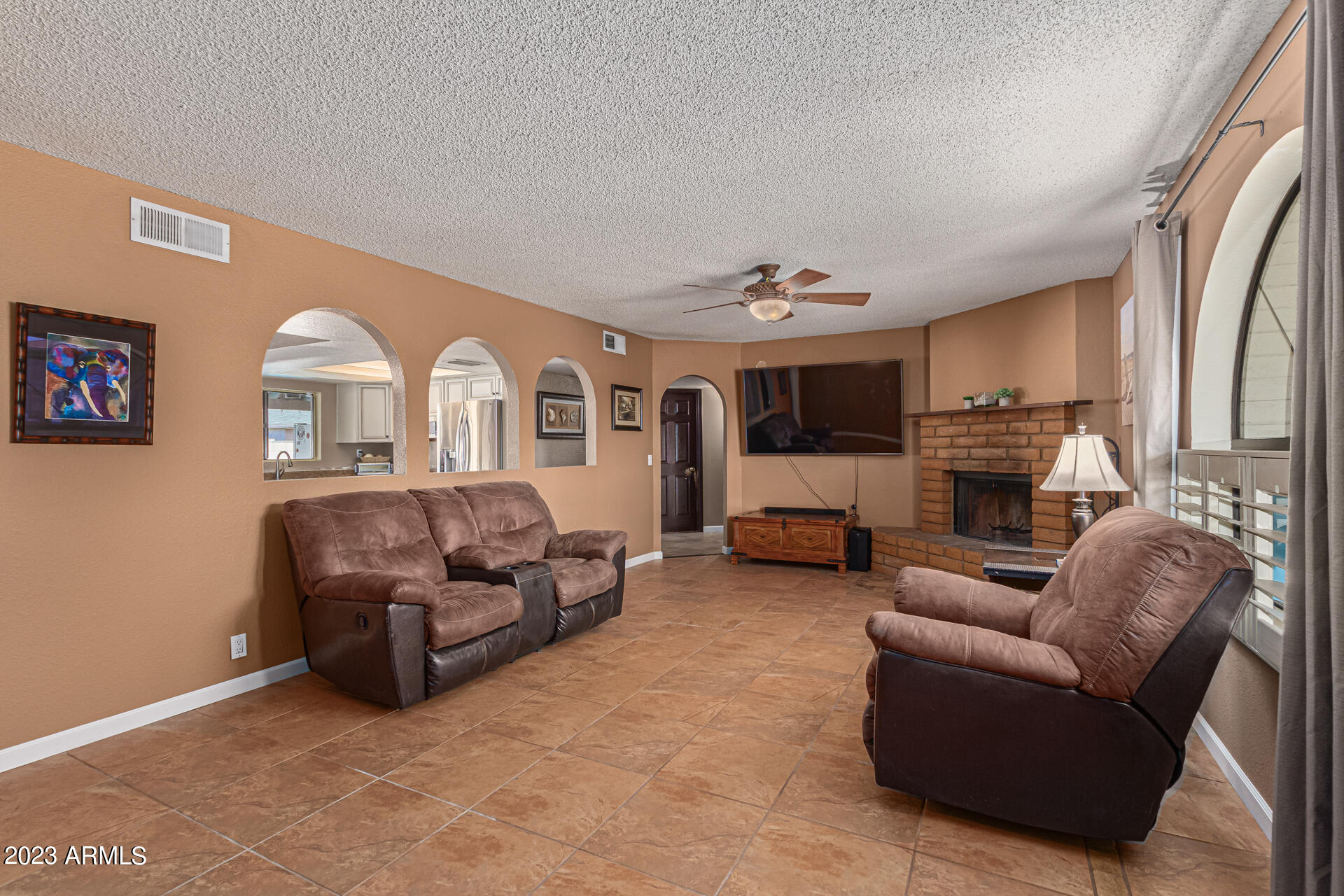 3810 W CAROL ANN Way