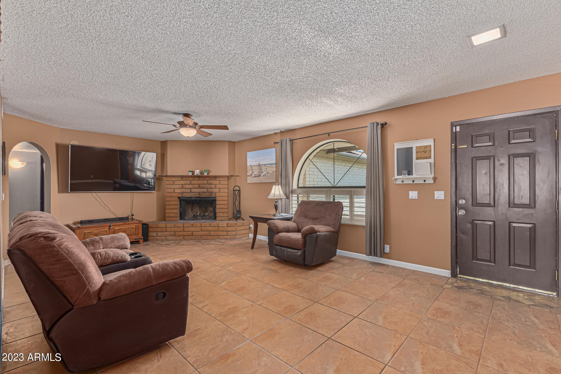 3810 W CAROL ANN Way