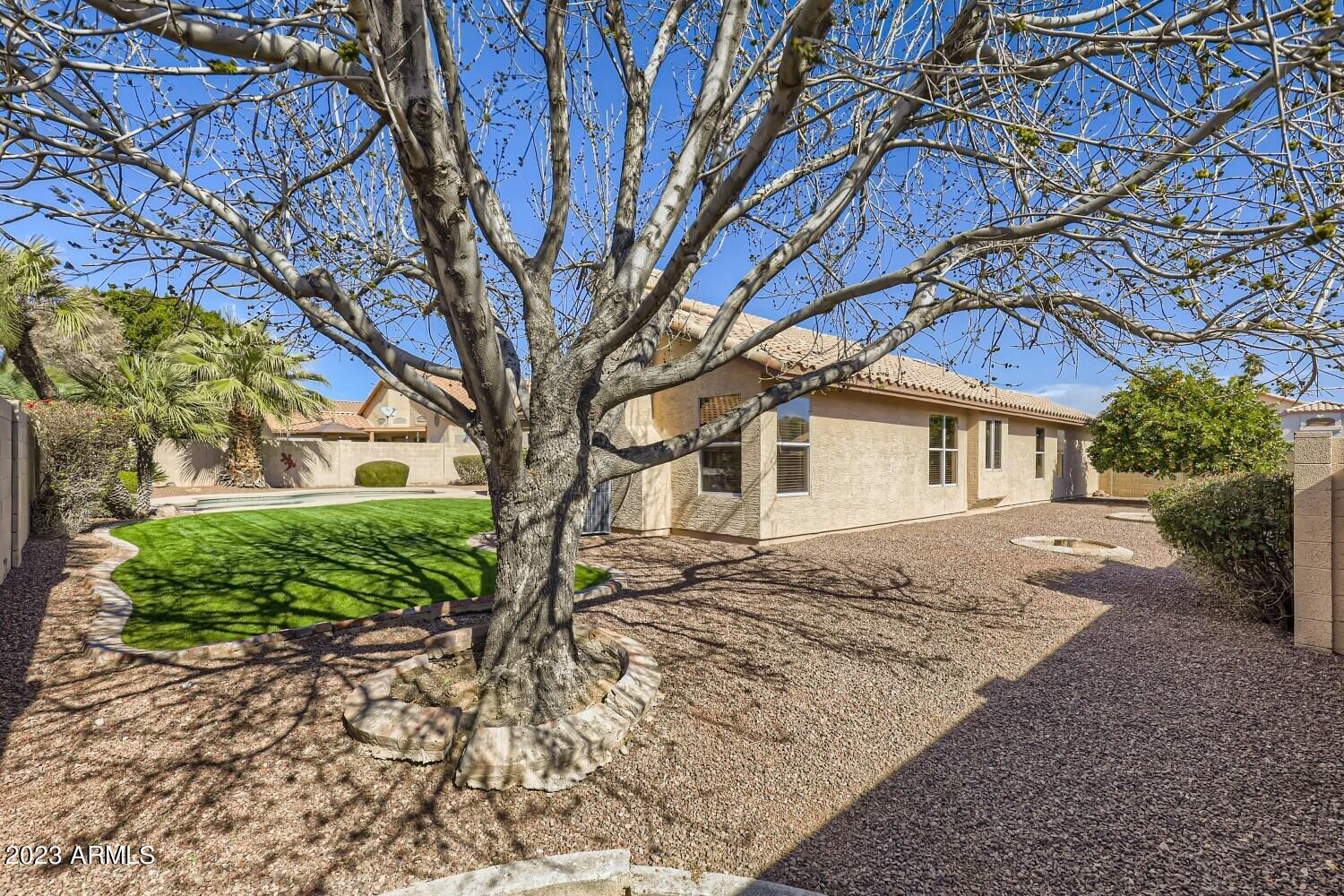 10012 N 57TH Drive