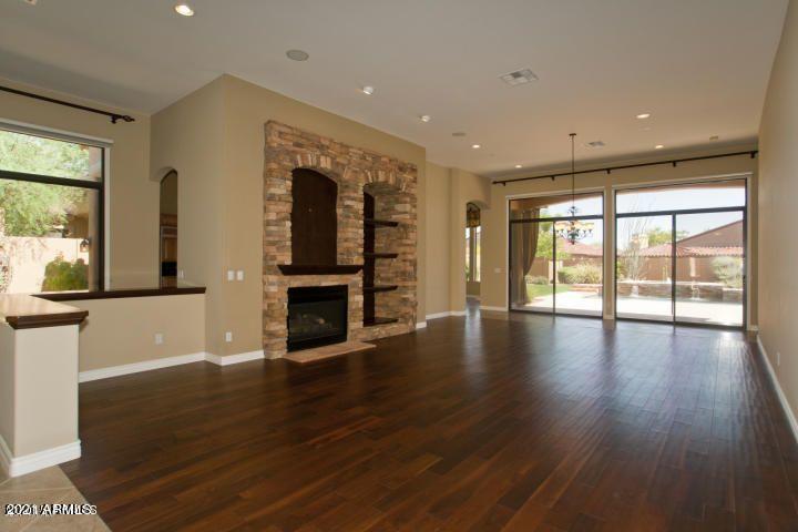 8137 E WING SHADOW Road