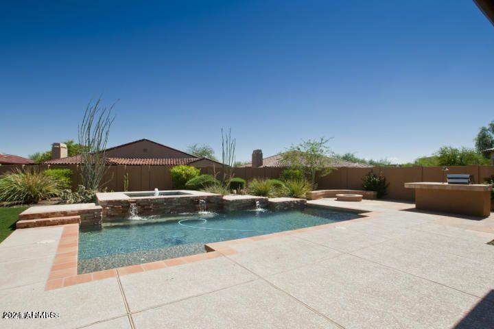 8137 E WING SHADOW Road
