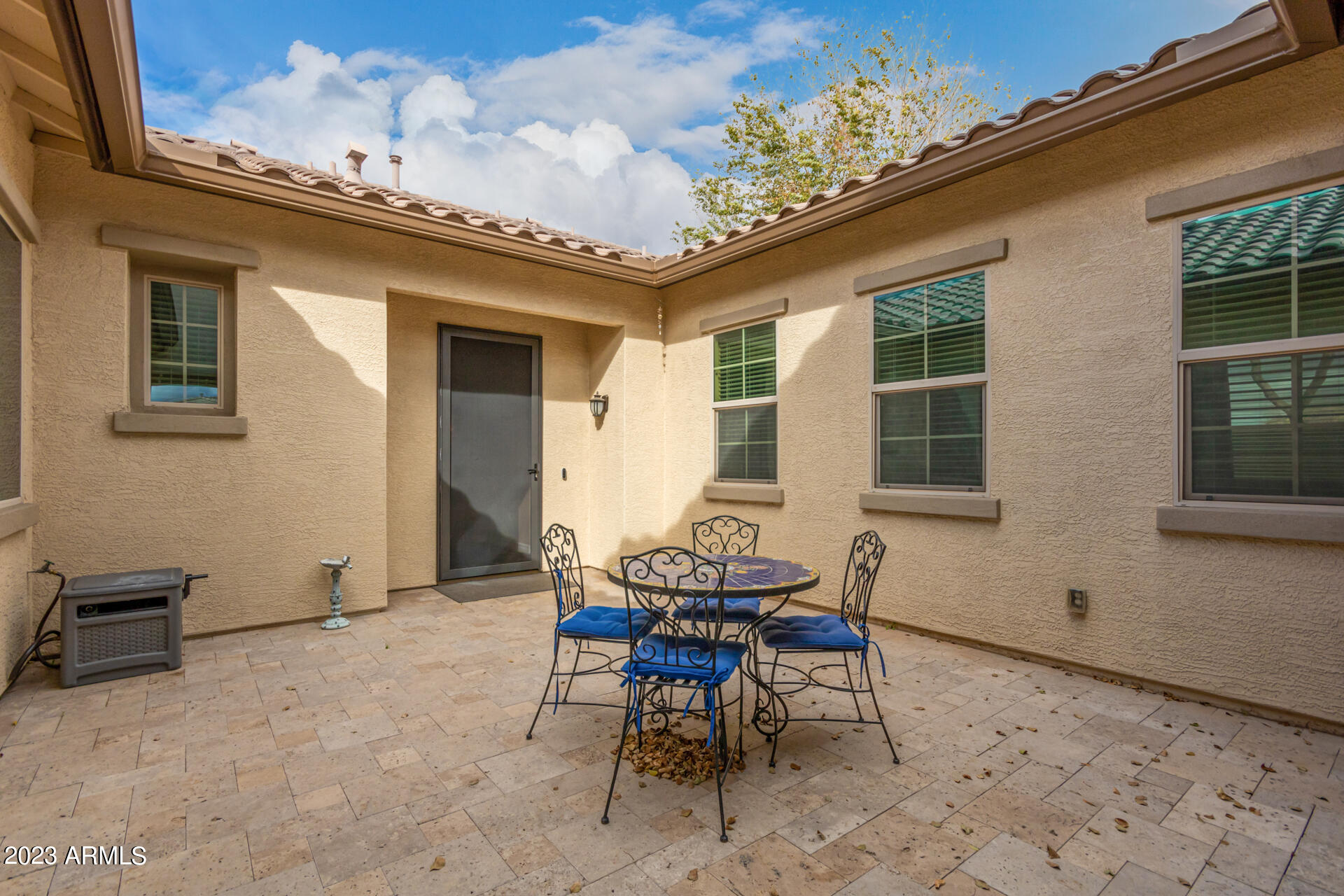 2514 E Tiffany Way