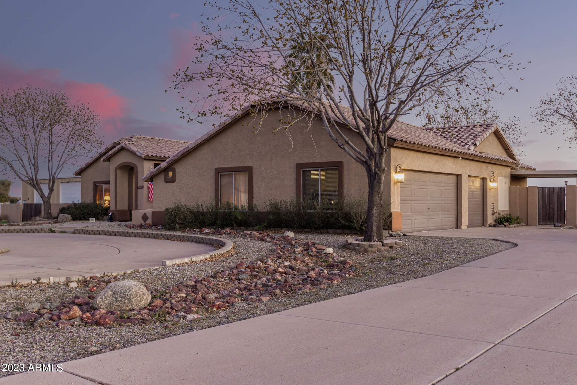 21685 E NIGHTINGALE Drive