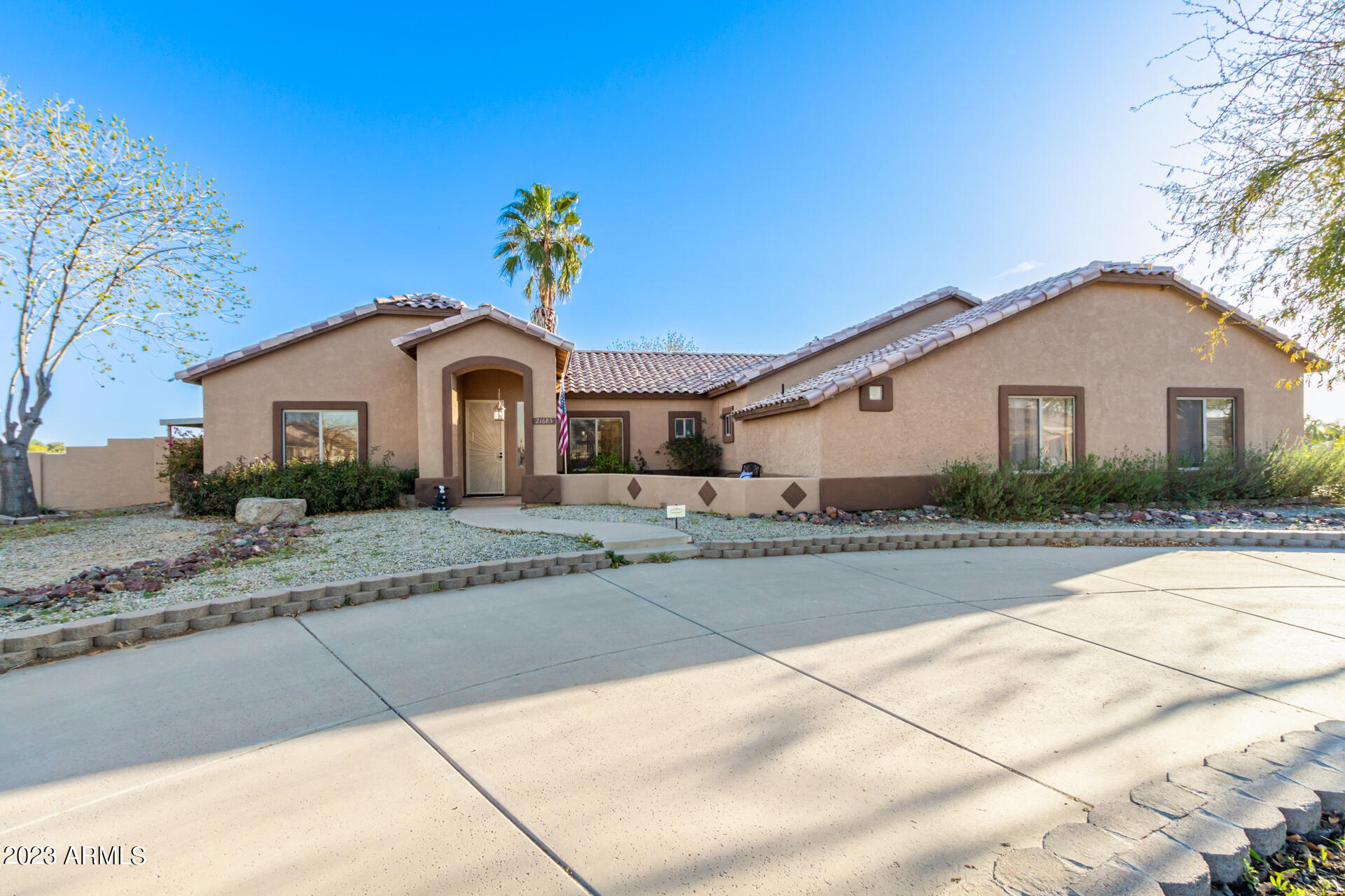 21685 E NIGHTINGALE Drive