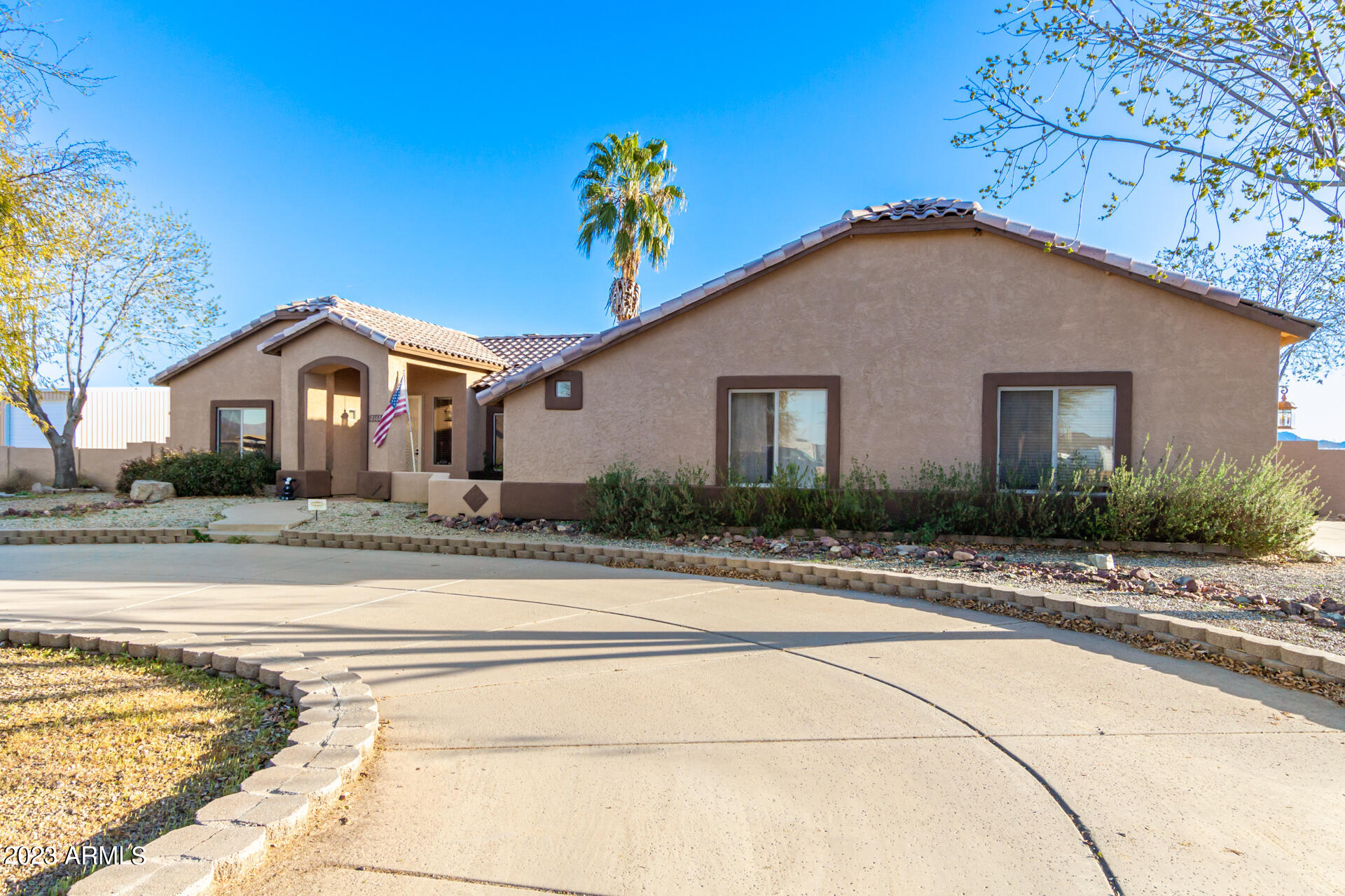 21685 E NIGHTINGALE Drive