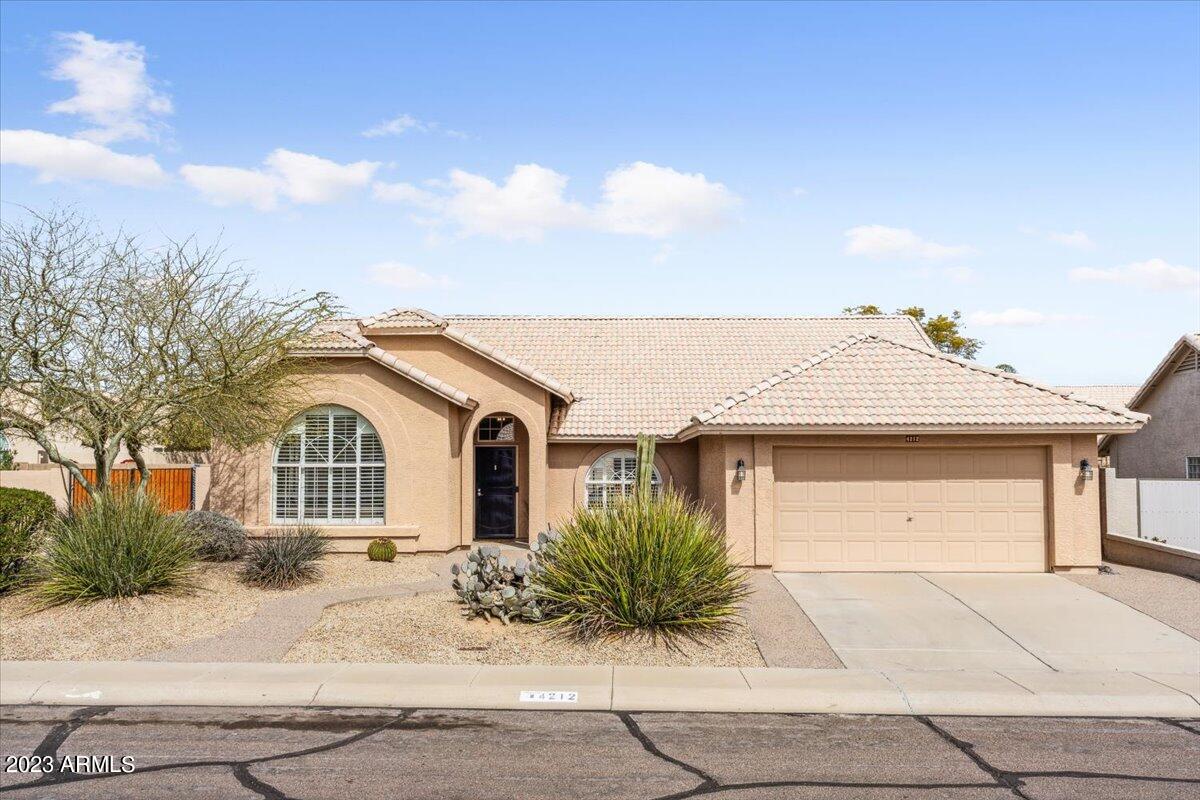 4212 E ROCKLEDGE Road