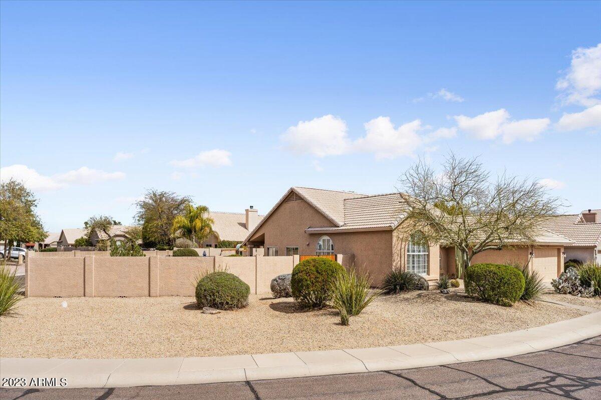 4212 E ROCKLEDGE Road