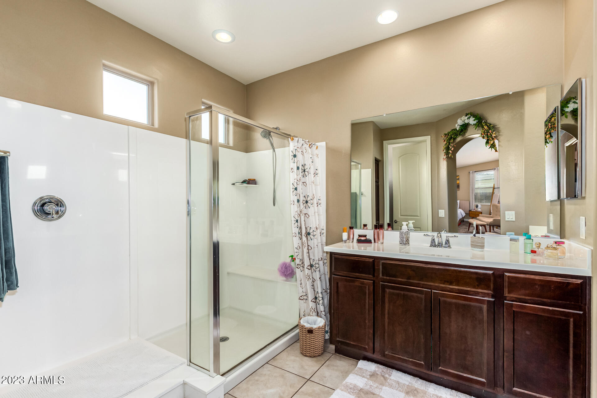 9326 W MEDLOCK Drive