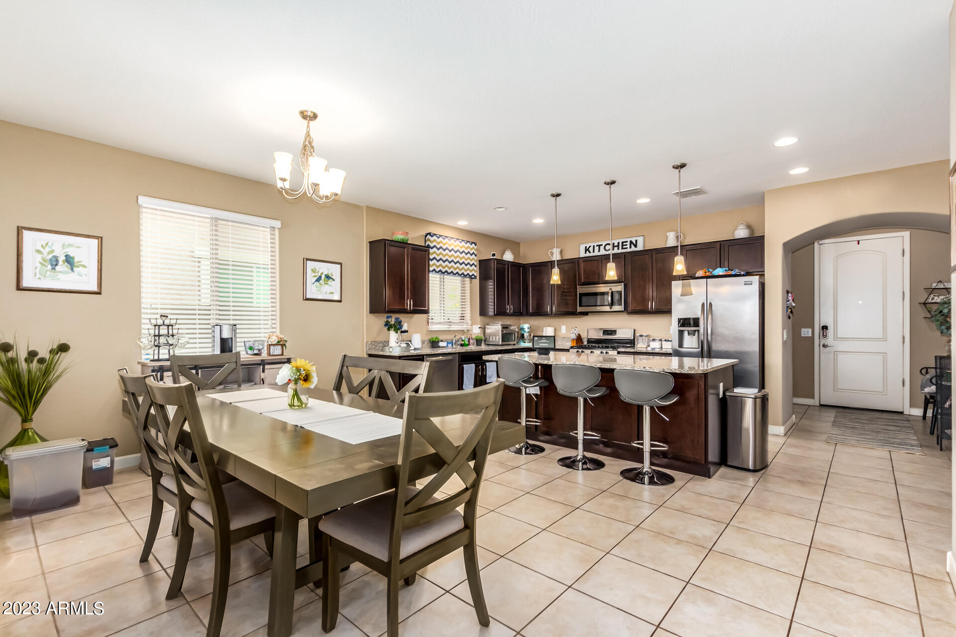 9326 W MEDLOCK Drive