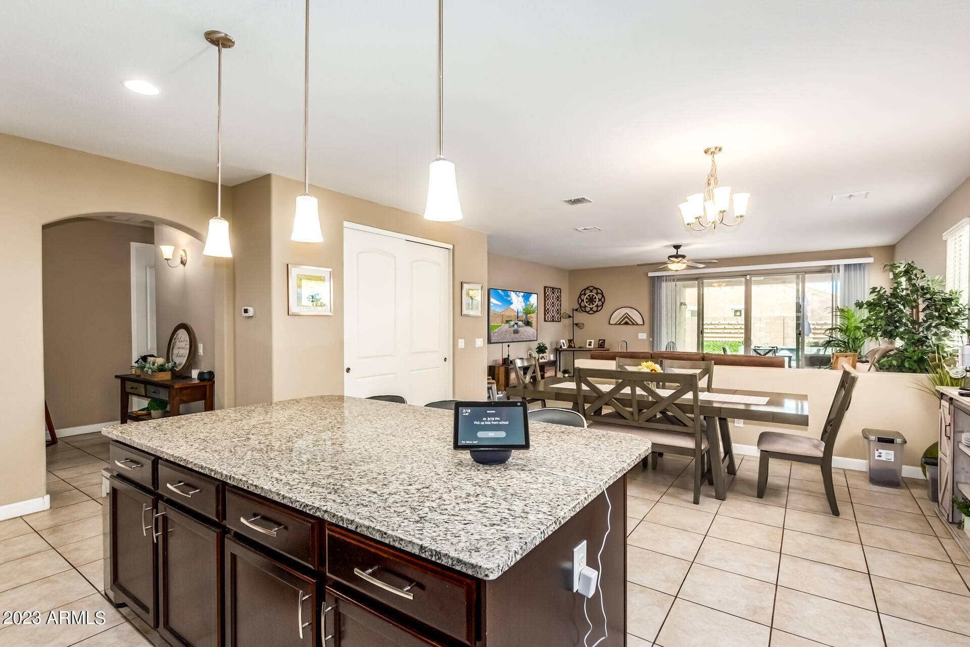 9326 W MEDLOCK Drive