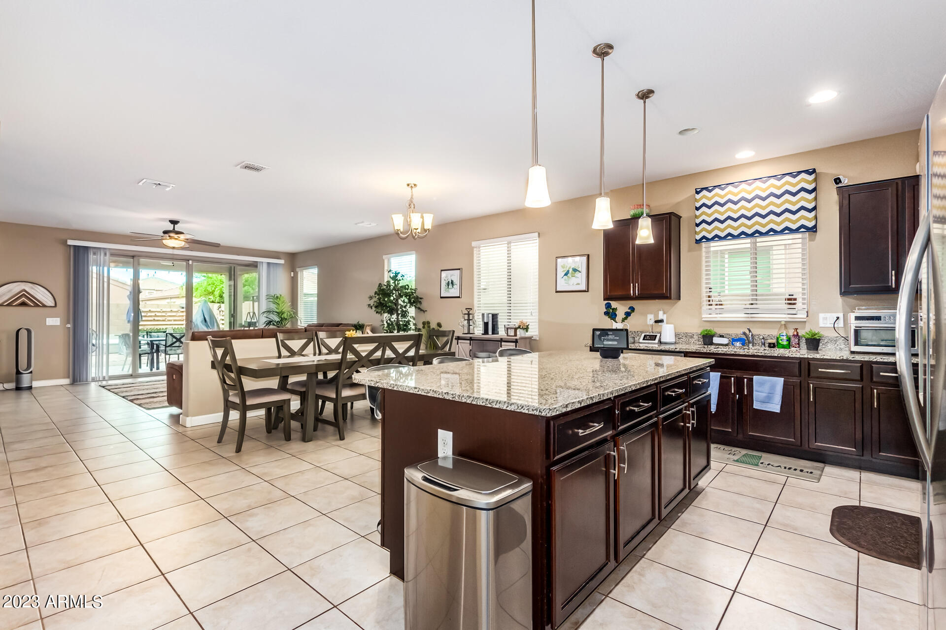 9326 W MEDLOCK Drive