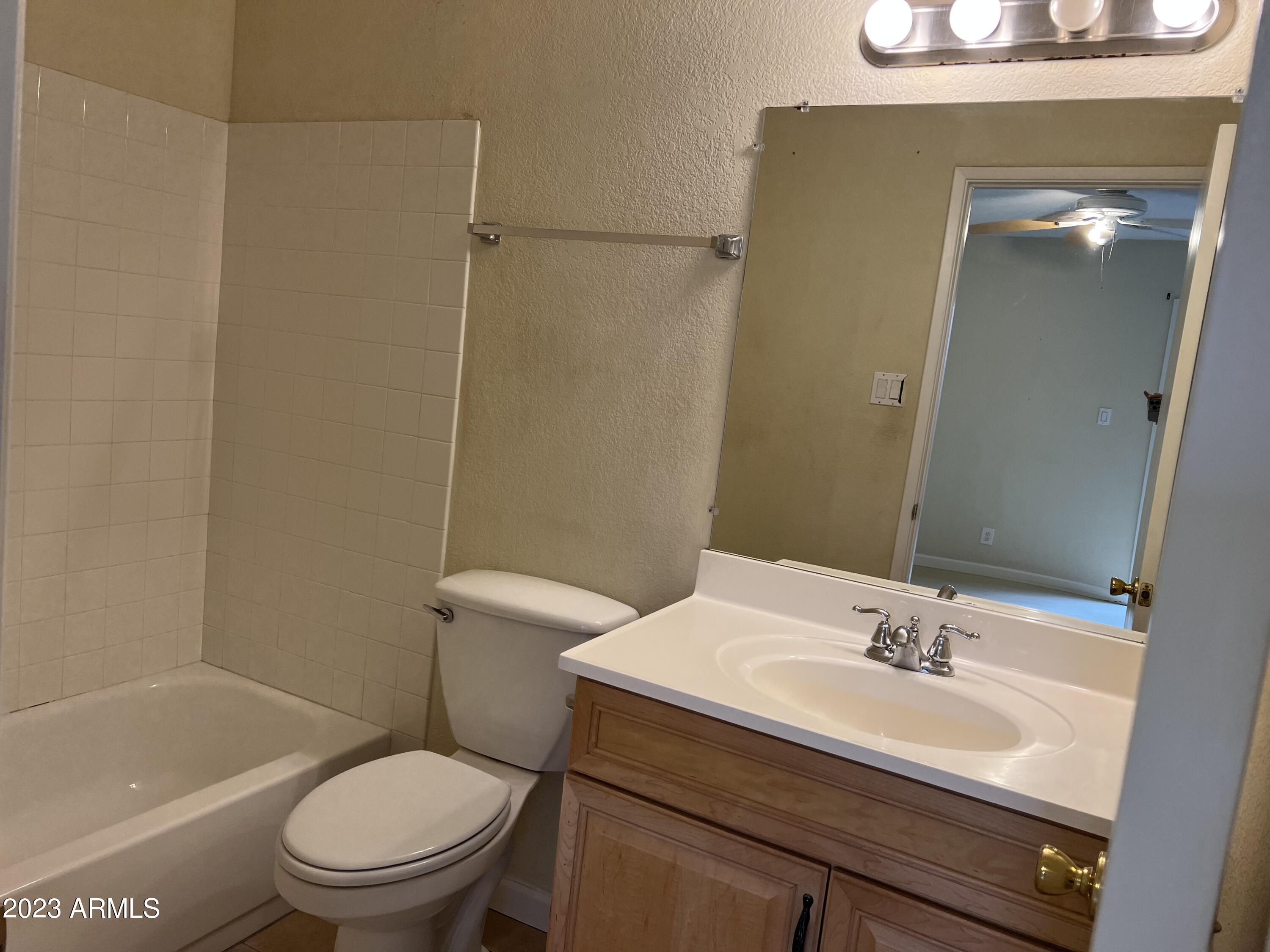 95 N COOPER Road Unit: 76