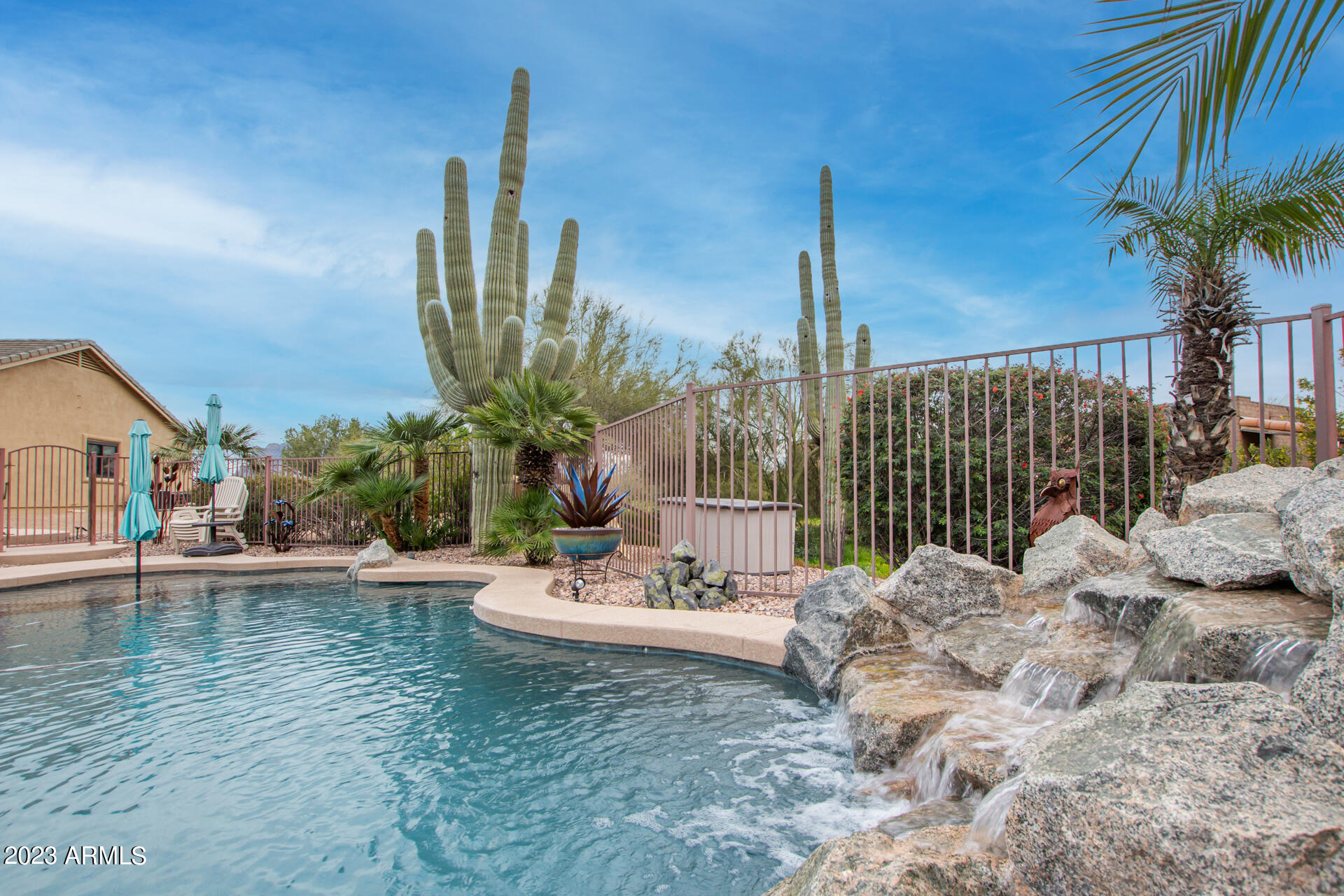 4532 N CACTUS Road