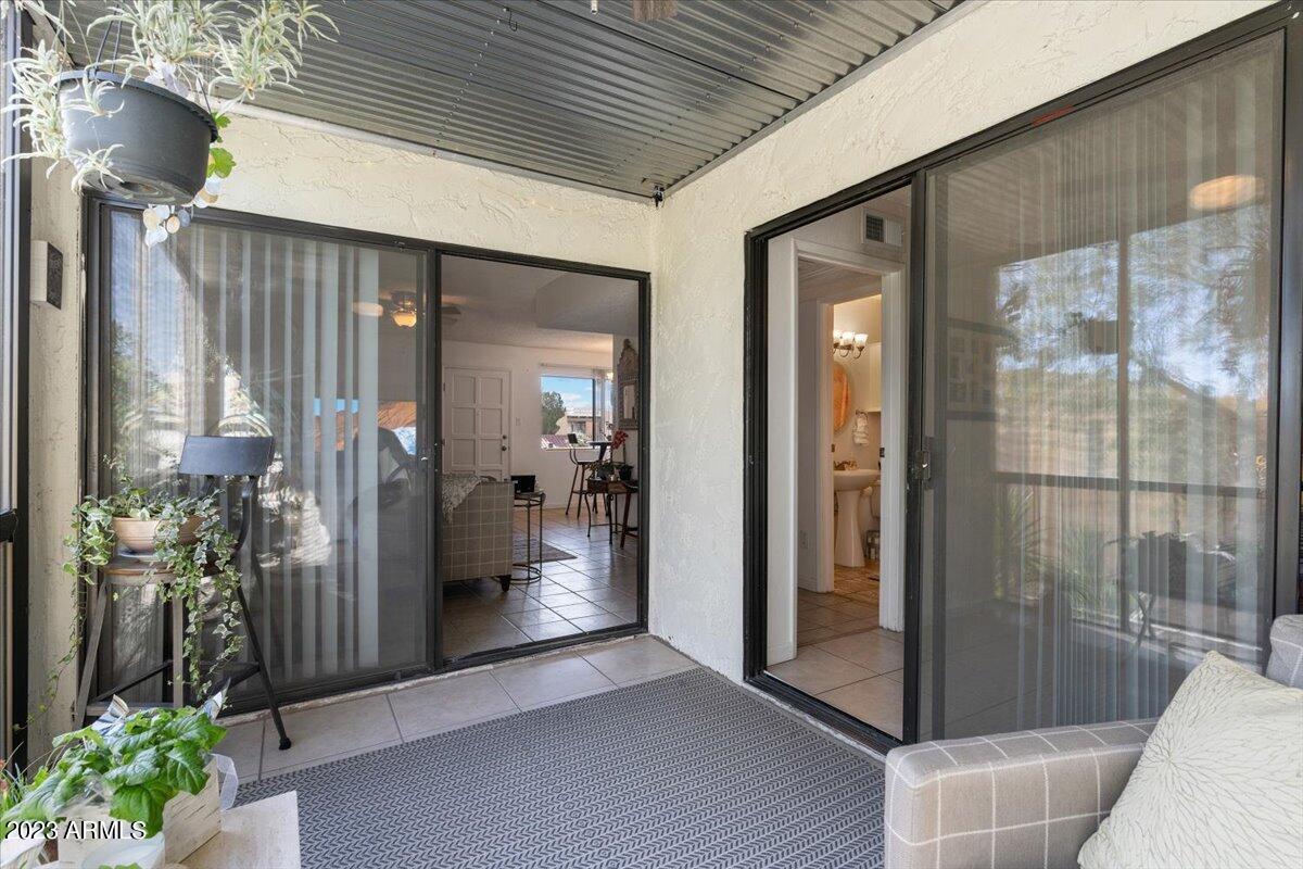4950 N MILLER Road Unit: 243