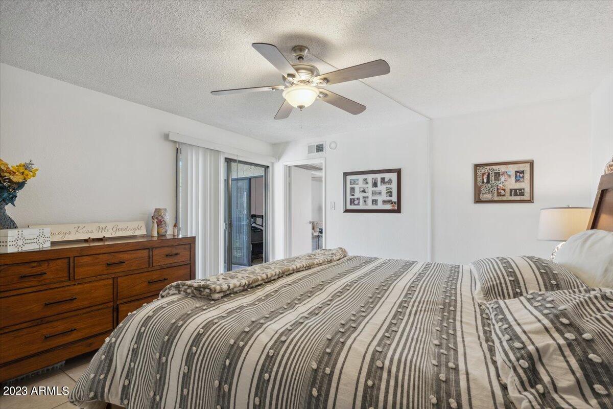 4950 N MILLER Road Unit: 243