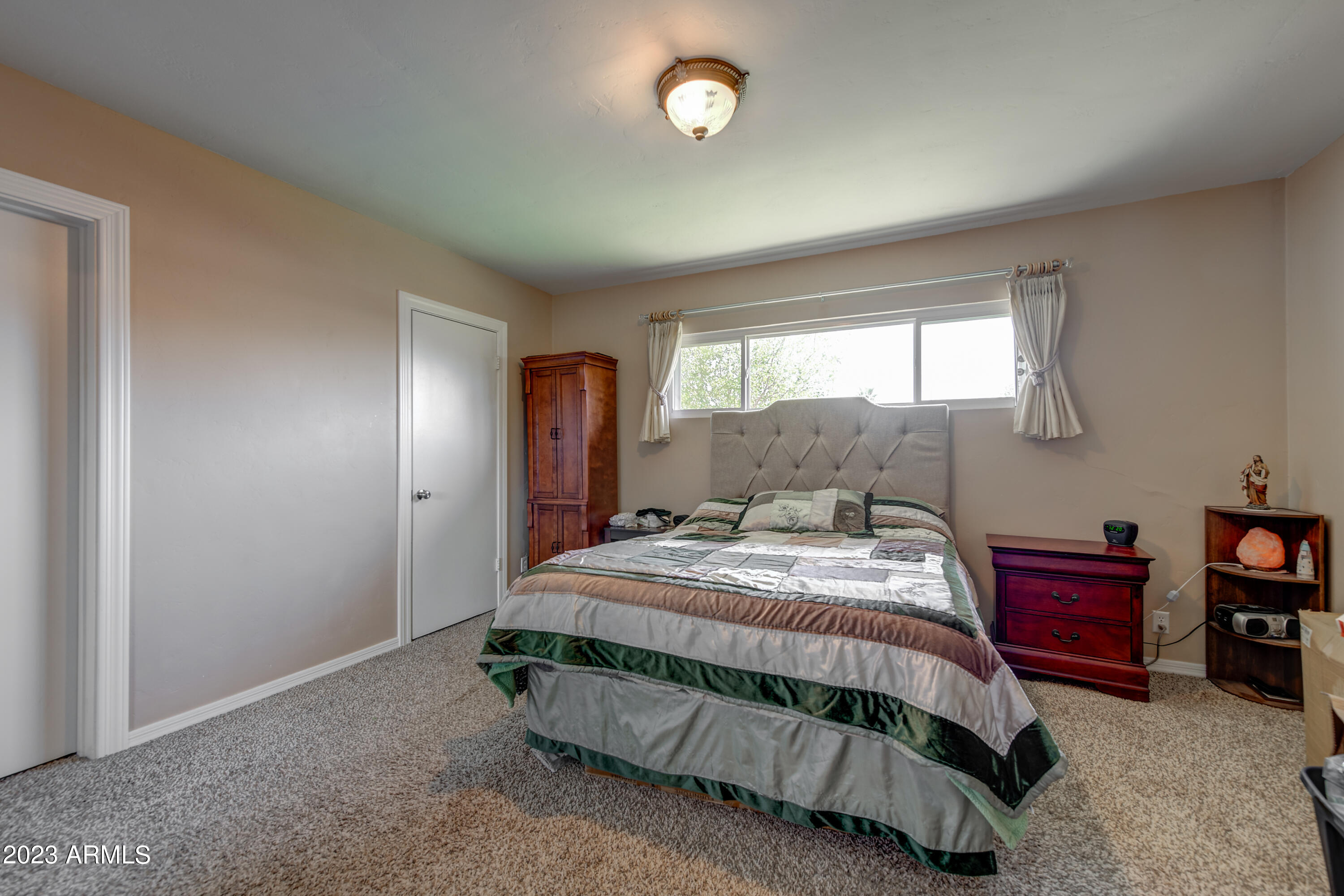 2313 W VILLAGE Drive