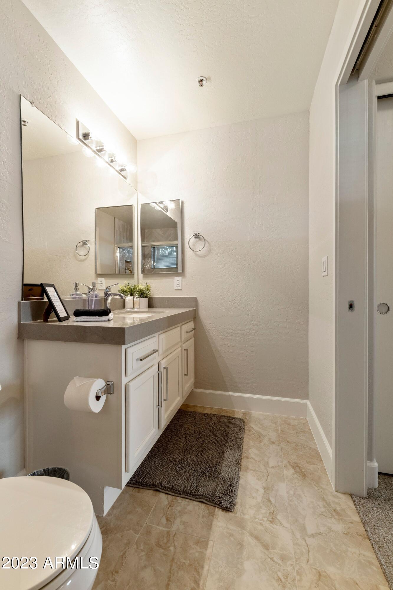 11260 N 92ND Street Unit: 1049