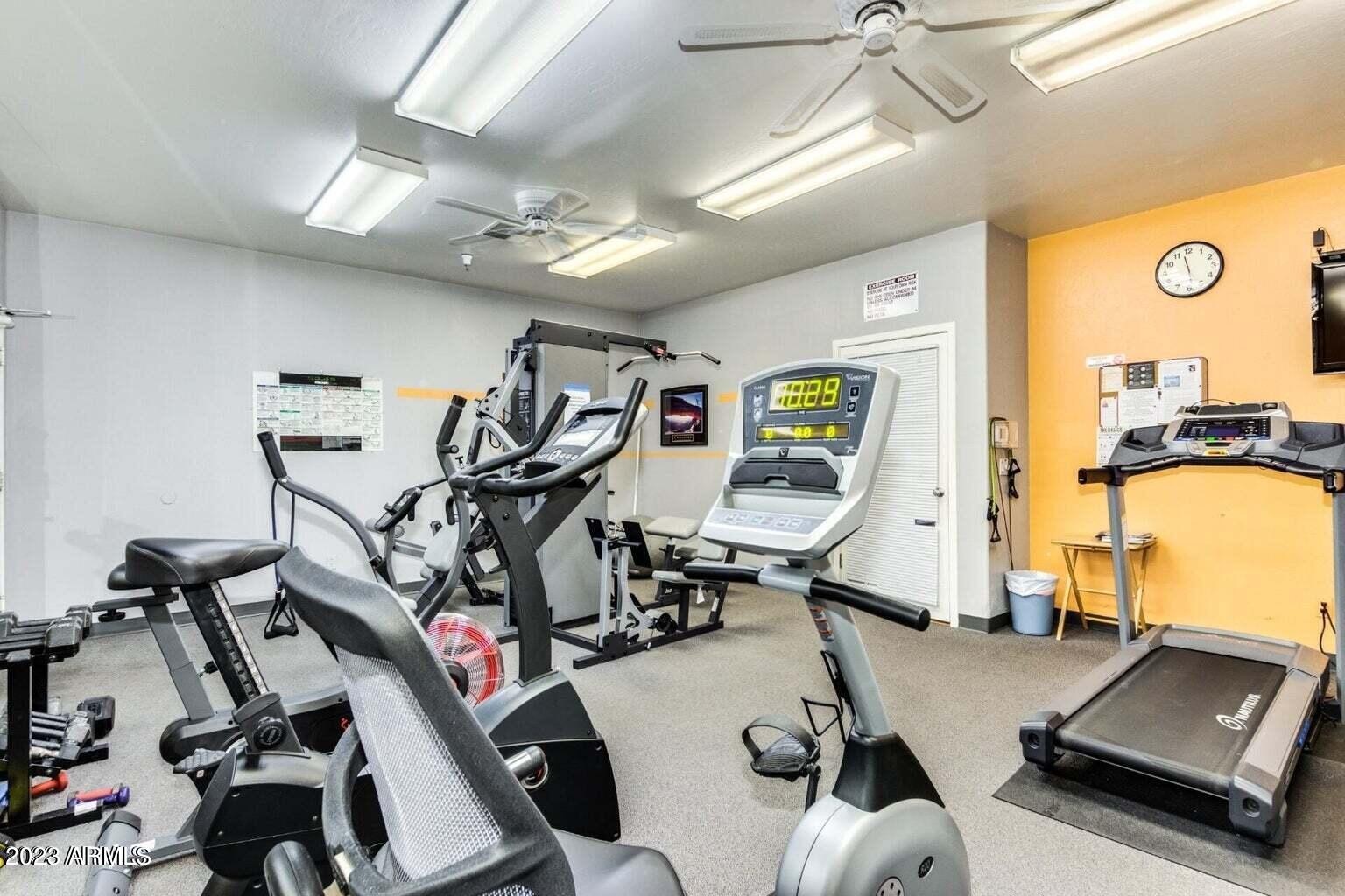 11260 N 92ND Street Unit: 1049