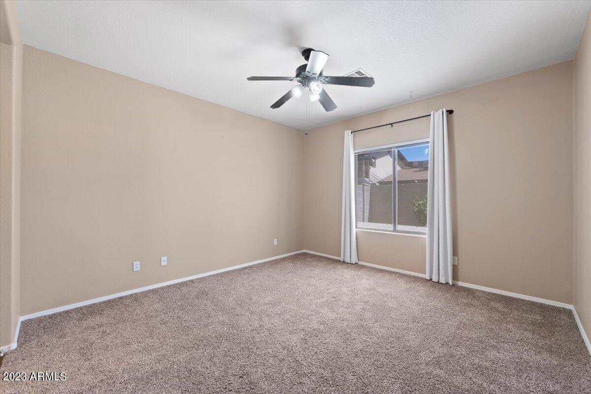 2717 N Kenton --