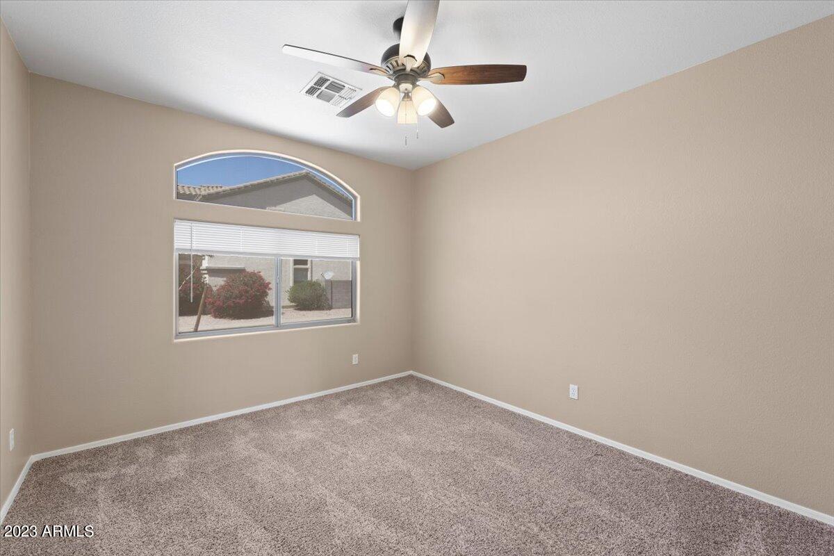 2717 N Kenton --