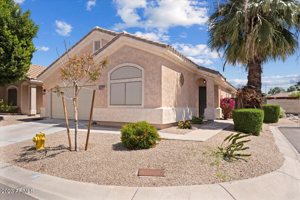 2717 N Kenton --