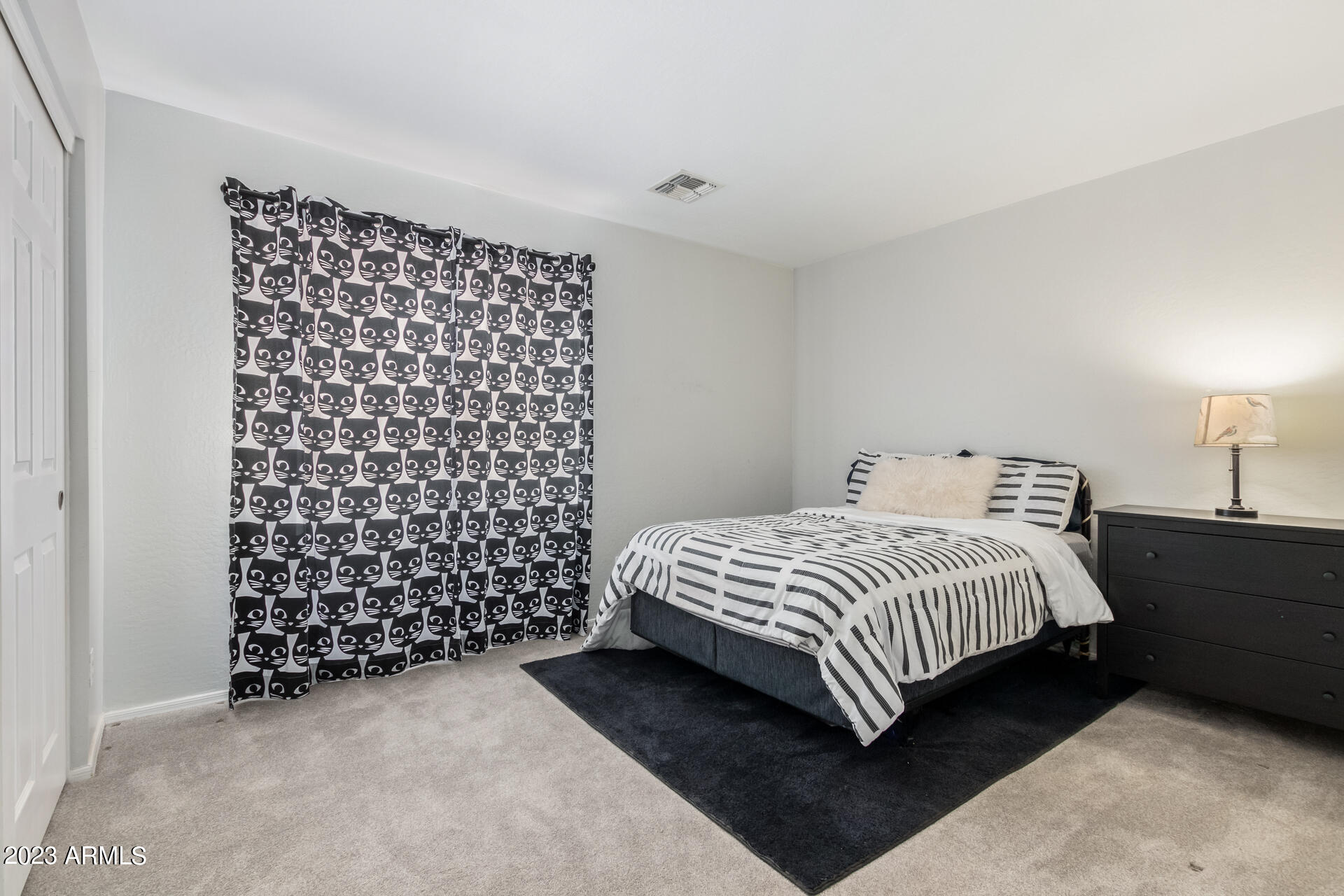 525 E BLACK DIAMOND Drive