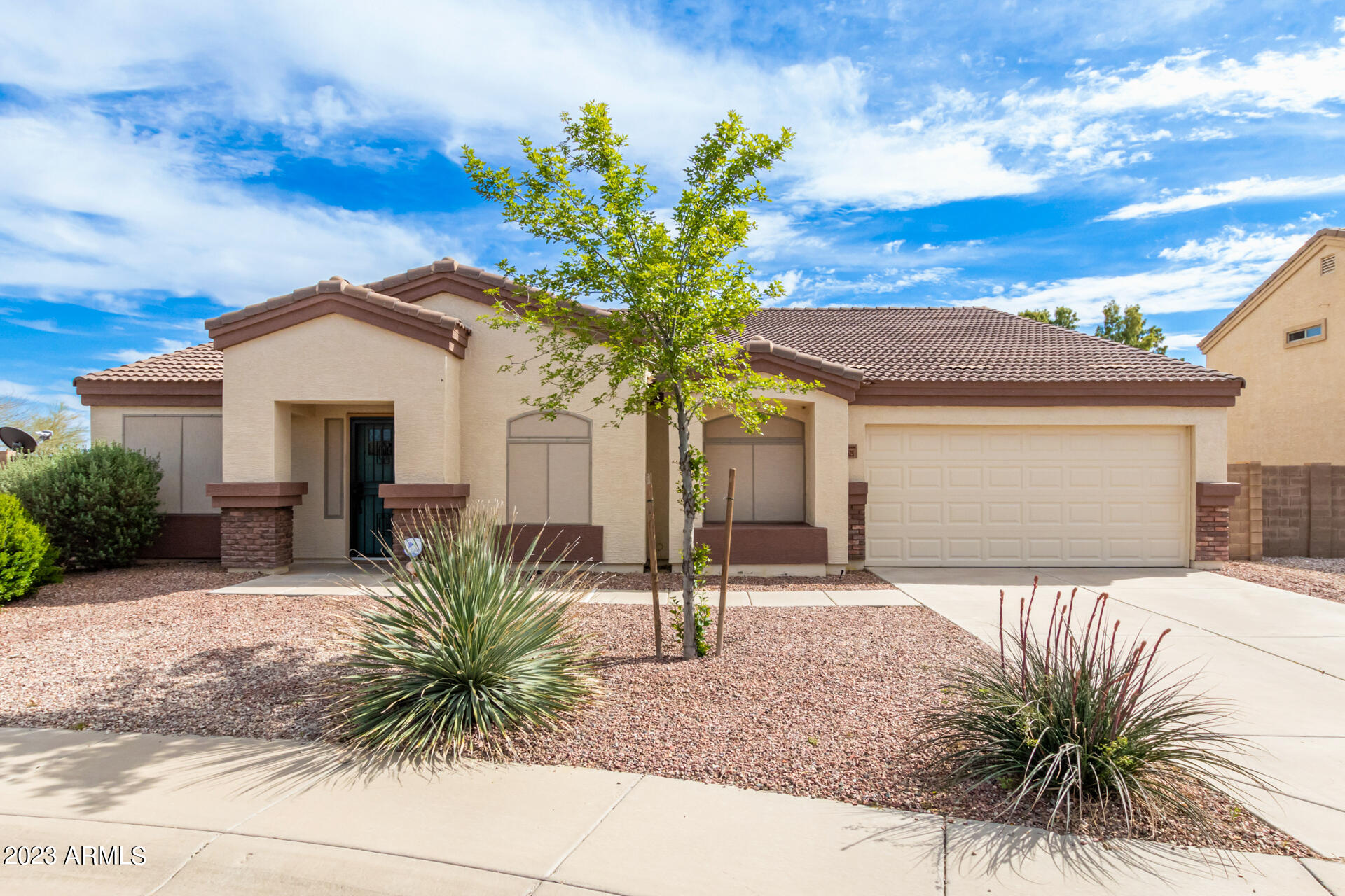 525 E BLACK DIAMOND Drive