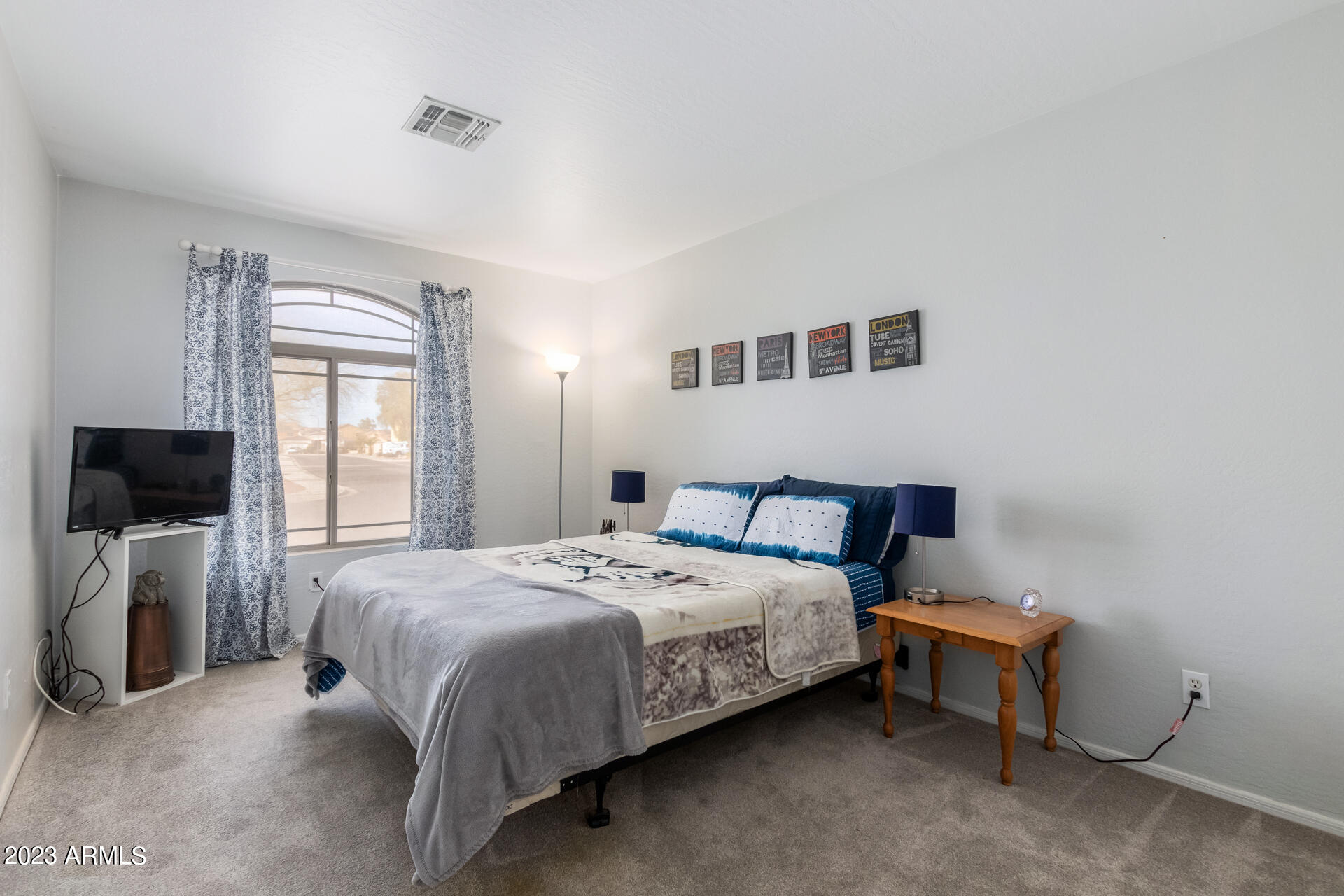 525 E BLACK DIAMOND Drive