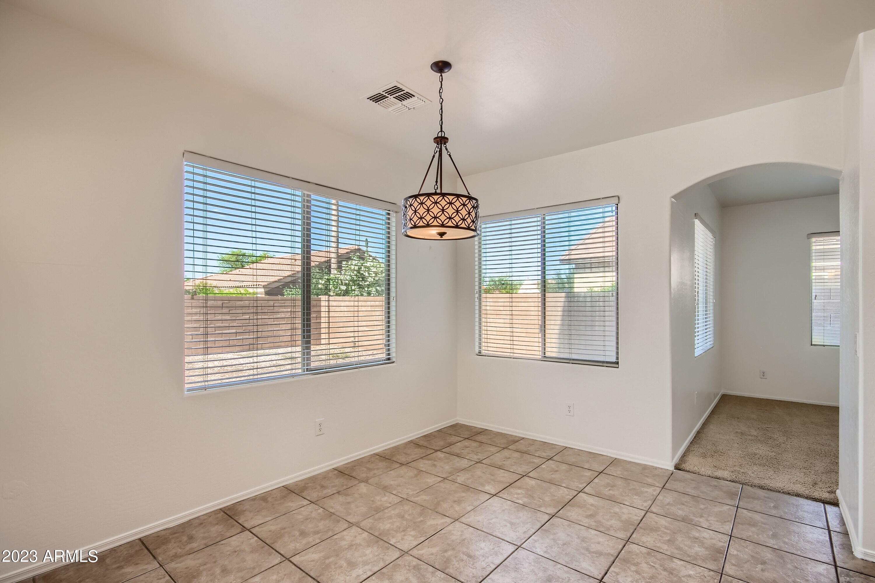 2318 E EBONY Drive