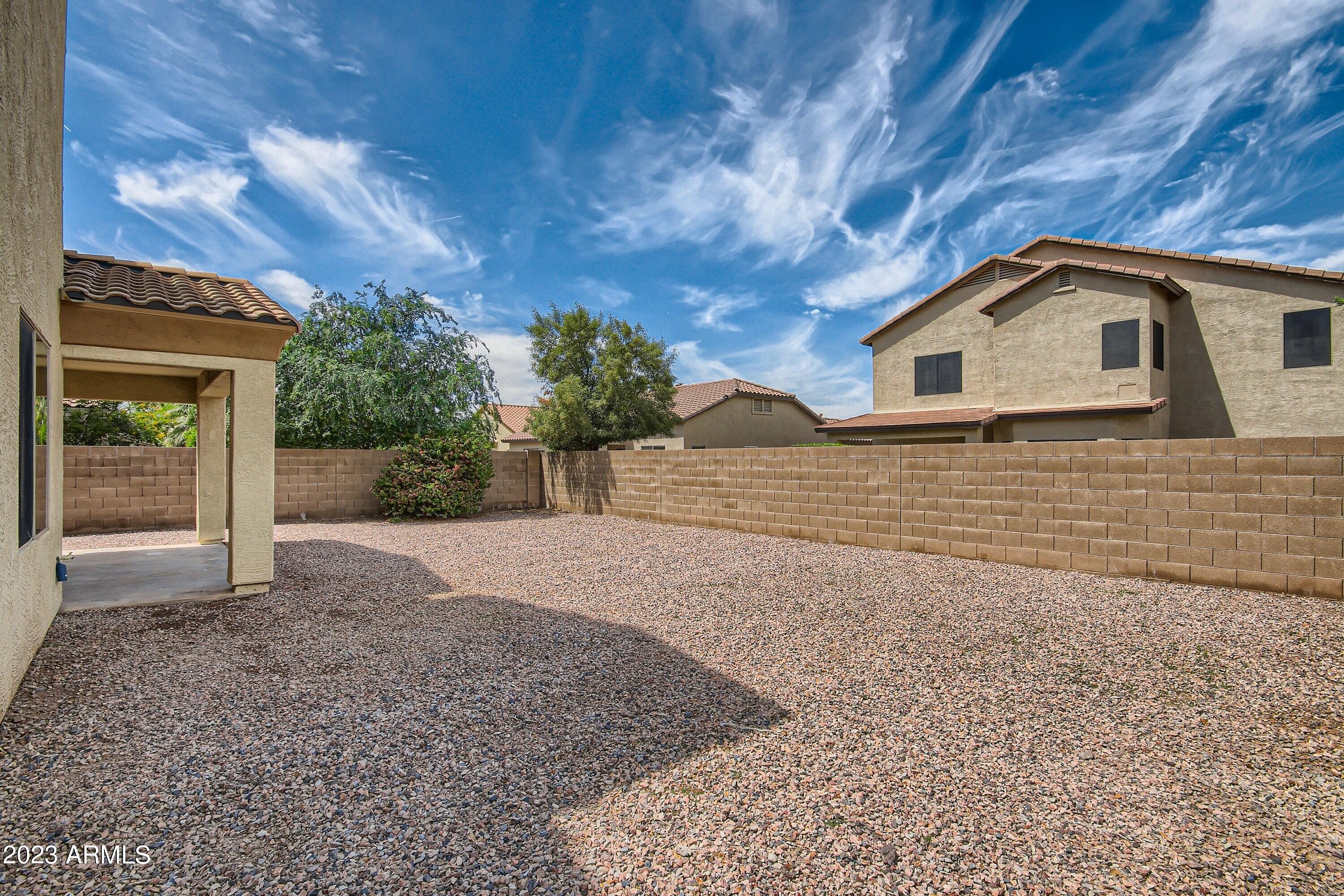 2318 E EBONY Drive