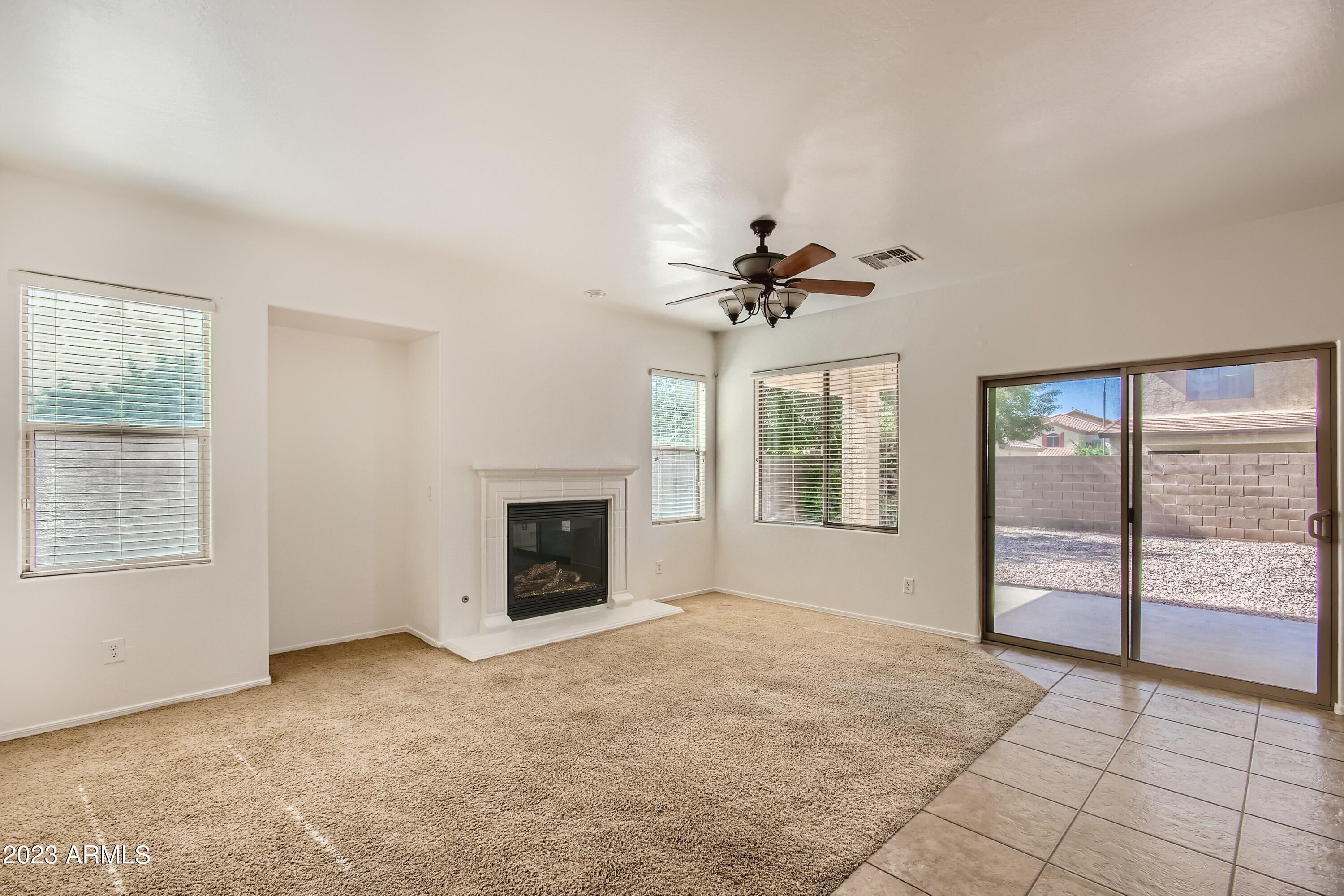 2318 E EBONY Drive