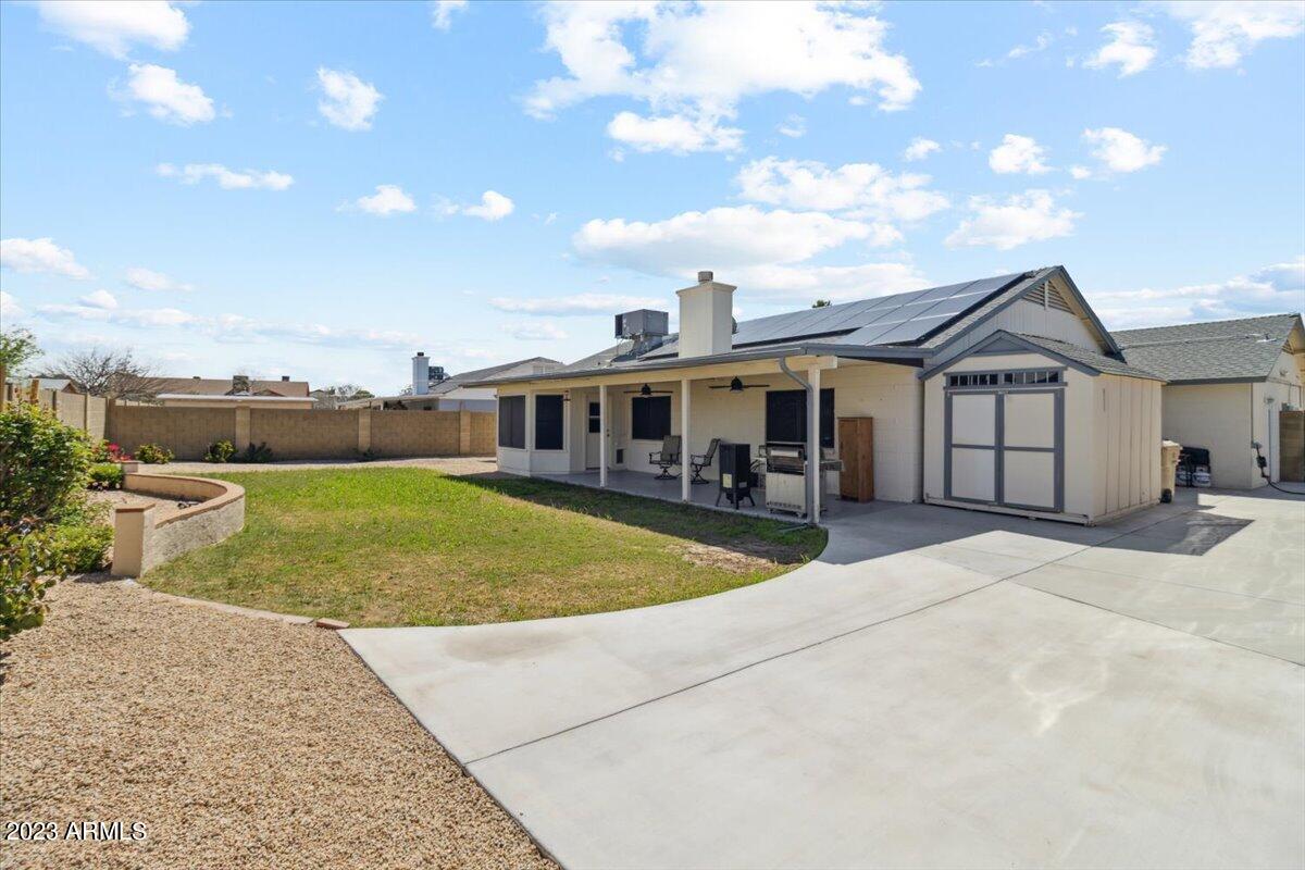 8948 W ROSE Lane