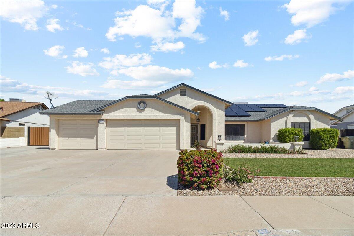 8948 W ROSE Lane