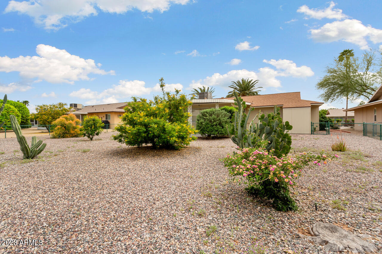 9710 W WILLOWBROOK Drive