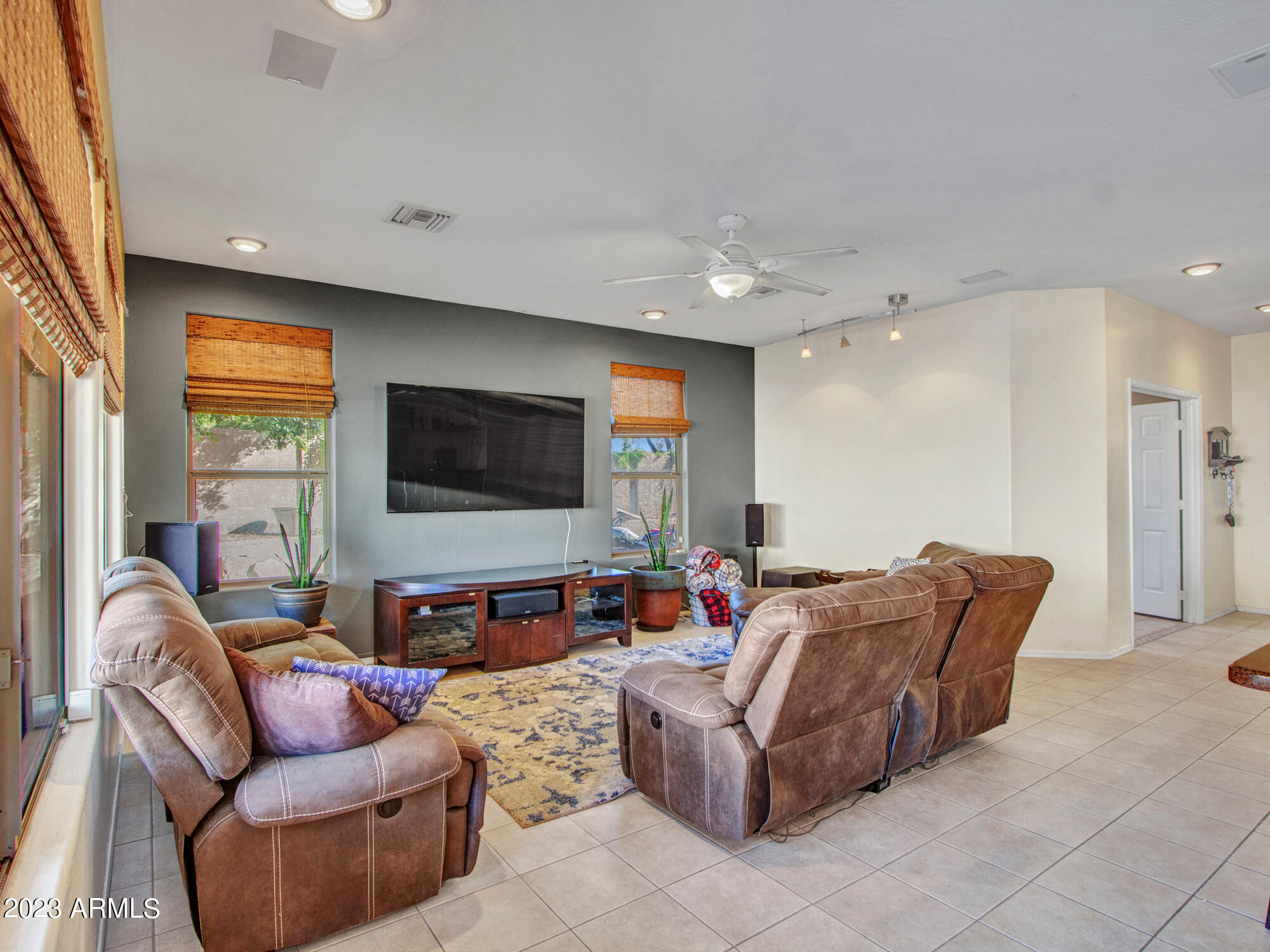 25439 N HACKBERRY Drive