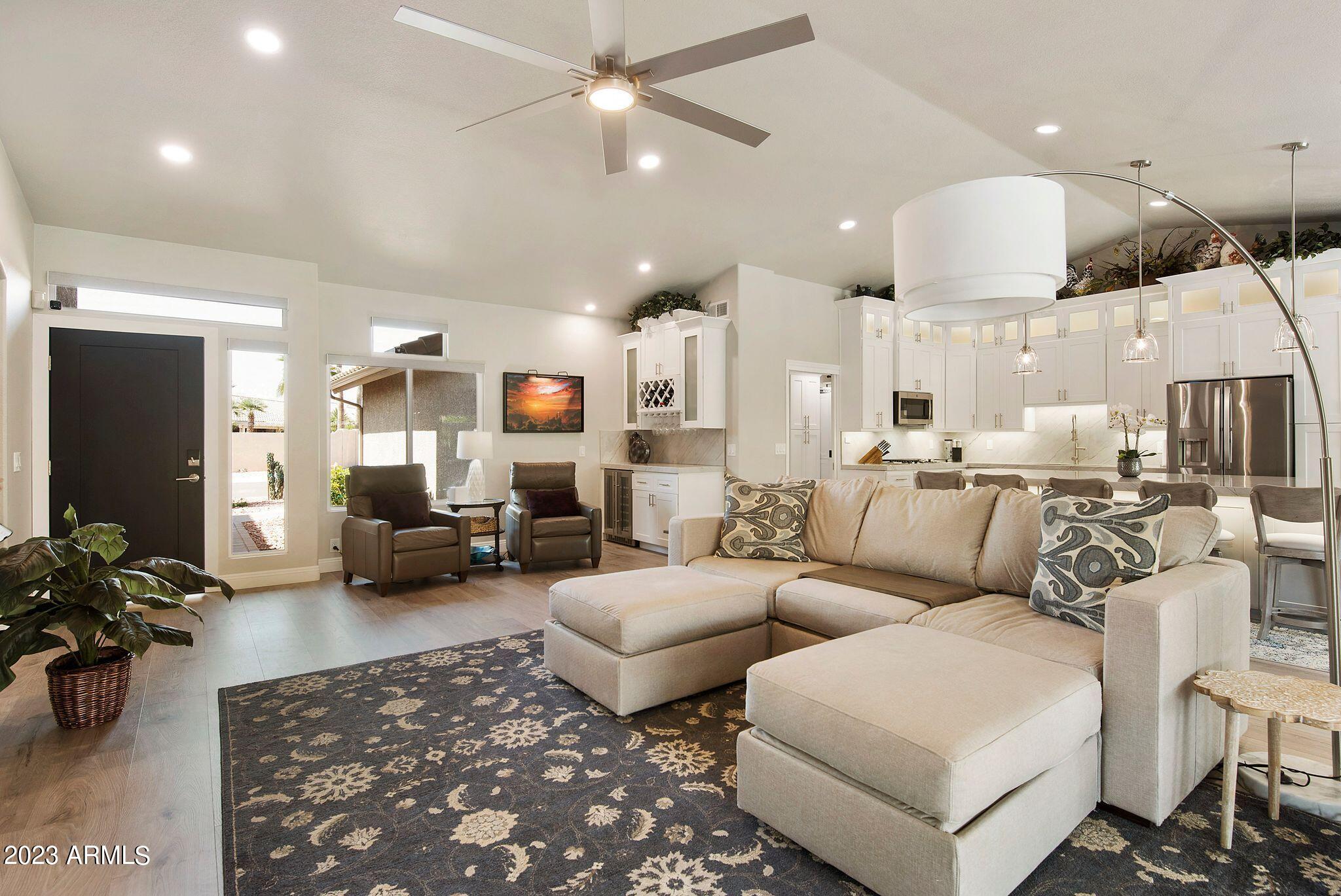 9035 W SEQUOIA Drive