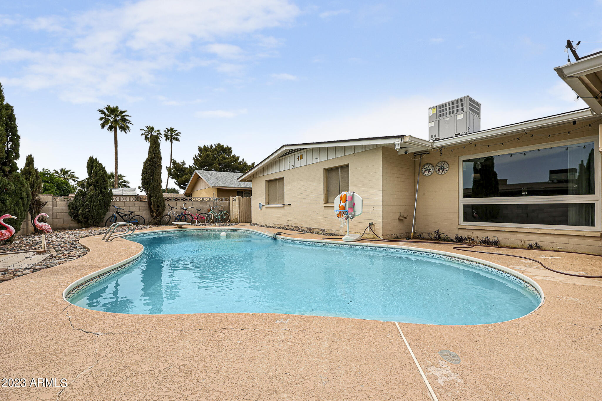 4333 W Griswold Road