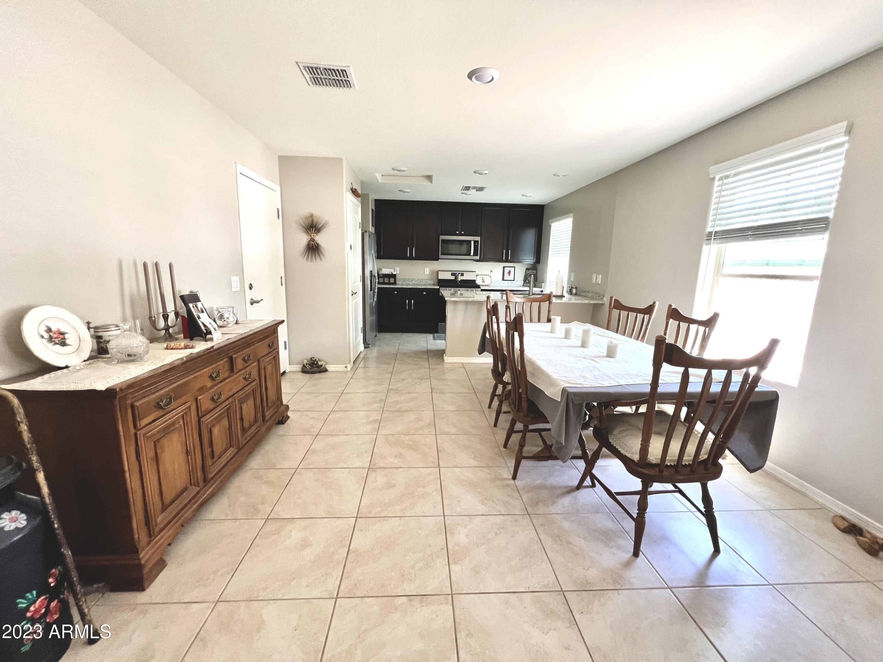 8052 W AGORA Lane