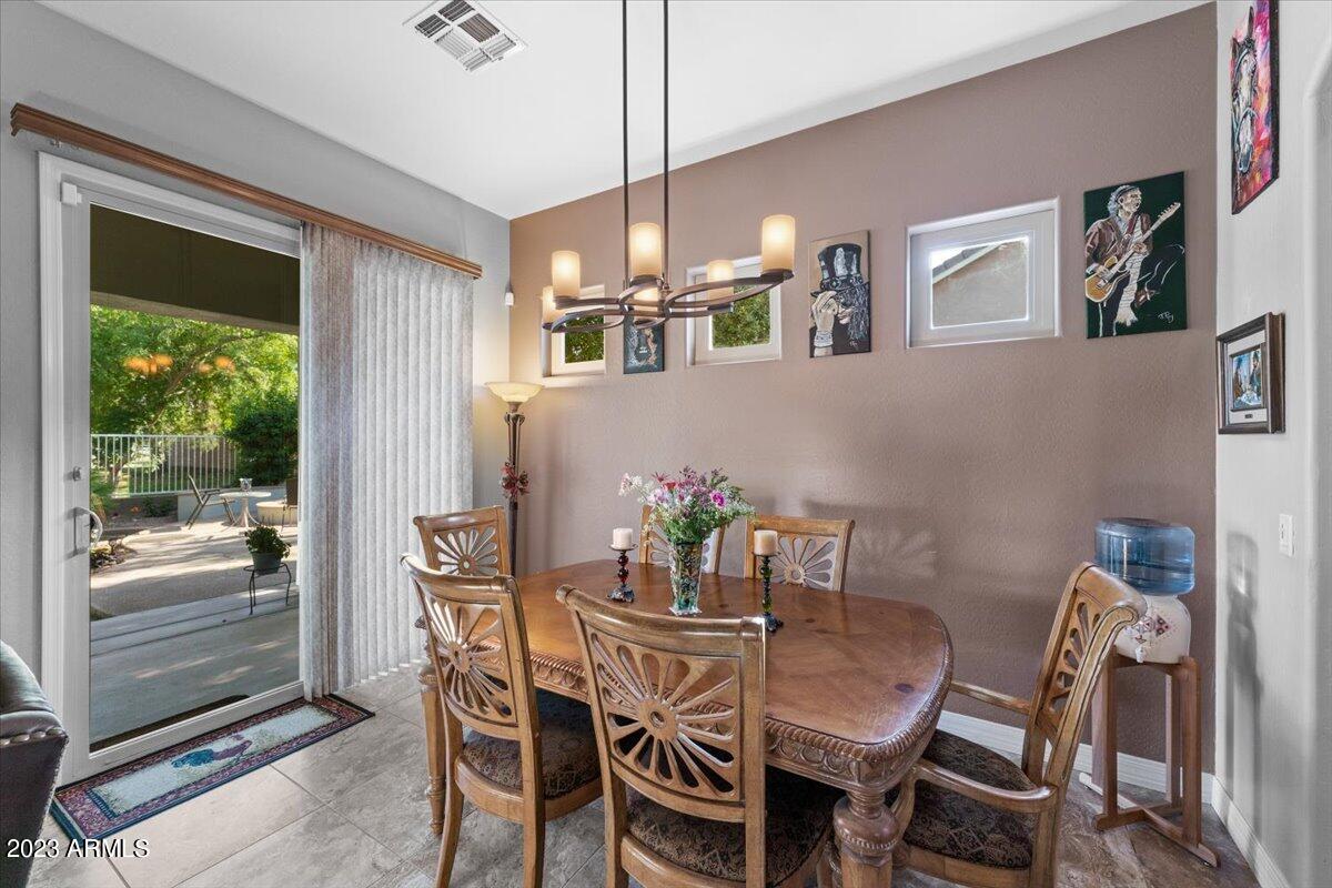 3573 E WASHINGTON Avenue